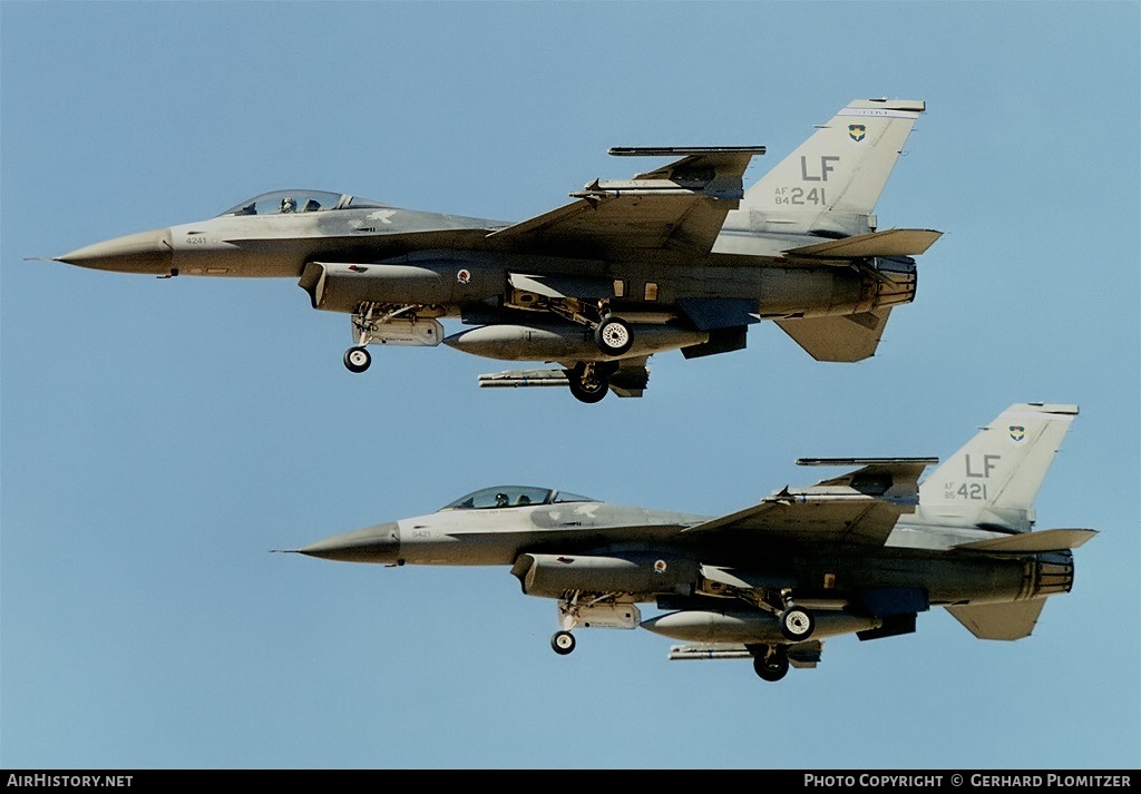 Aircraft Photo of 84-1241 / AF84-241 | General Dynamics F-16C Fighting Falcon | USA - Air Force | AirHistory.net #400245