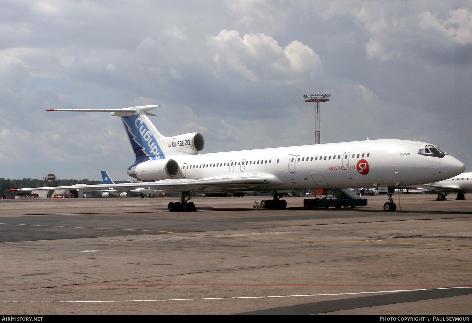 Aircraft Photo of RA-85620 | Tupolev Tu-154M | Sibir - Siberia Airlines | AirHistory.net #400356
