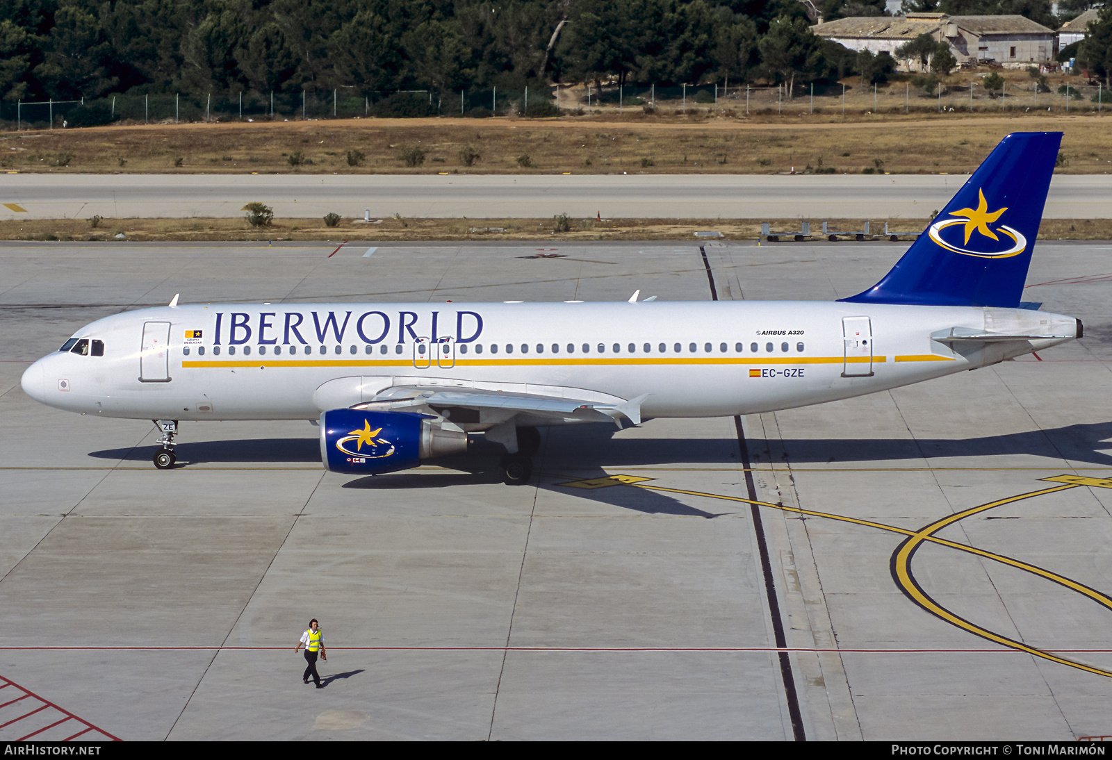 Aircraft Photo of EC-GZE | Airbus A320-231 | Iberworld Airlines | AirHistory.net #400361