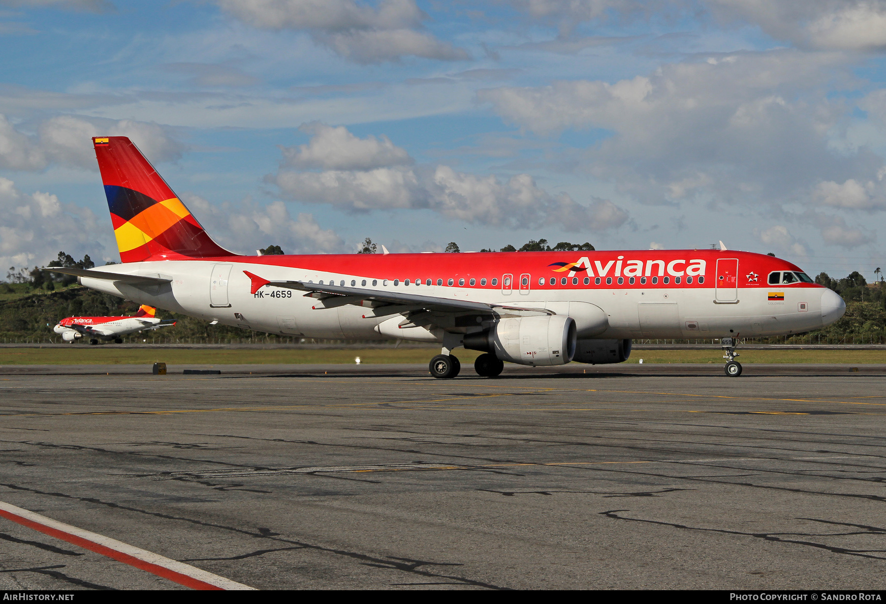 Aircraft Photo of HK-4659 | Airbus A320-214 | Avianca | AirHistory.net #400390