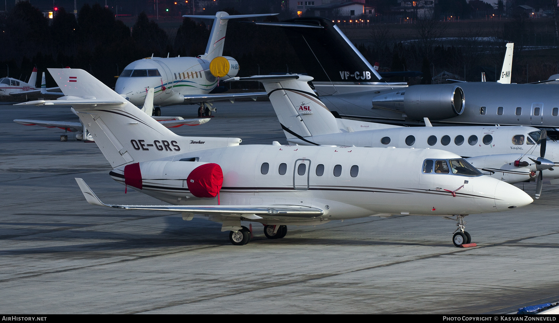 Aircraft Photo of OE-GRS | Raytheon Hawker 850XP | AirHistory.net #400459