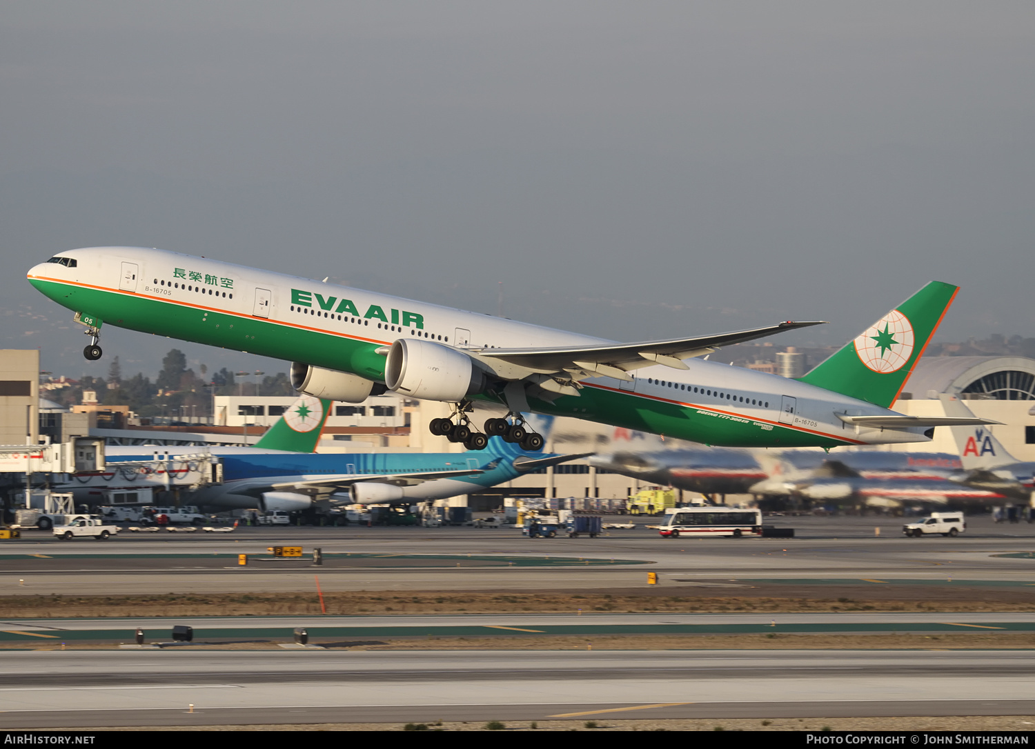 Aircraft Photo of B-16705 | Boeing 777-35E/ER | EVA Air | AirHistory.net #400469