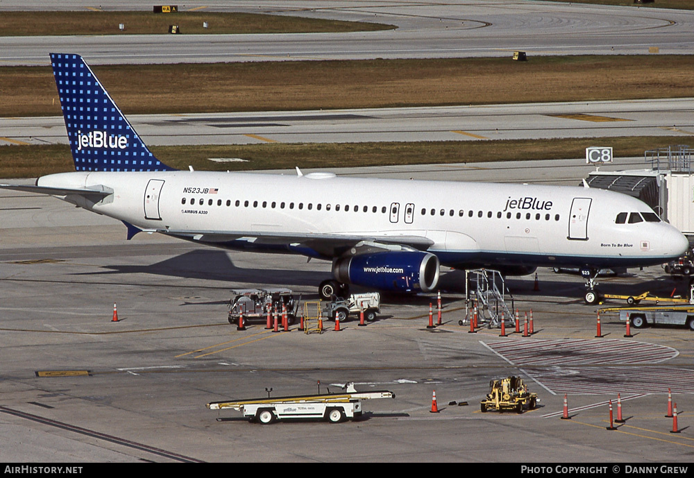 Aircraft Photo of N523JB | Airbus A320-232 | JetBlue Airways | AirHistory.net #400513
