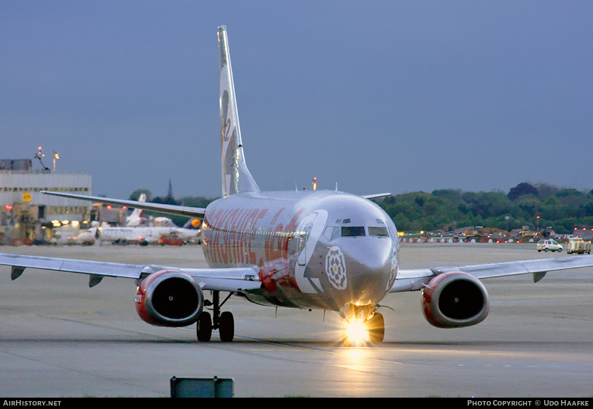 Aircraft Photo of G-CELB | Boeing 737-377 | Jet2 | AirHistory.net #400534