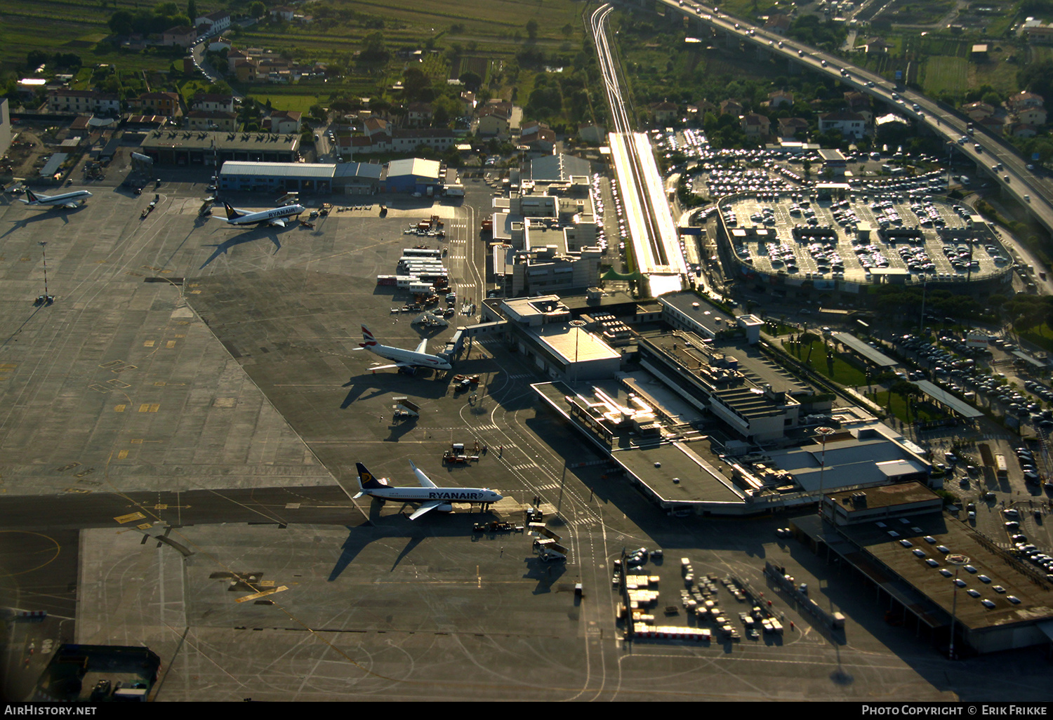 Airport photo of Pisa - San Giusto / Galileo Galilei (LIRP / PSA) in Italy | AirHistory.net #400595