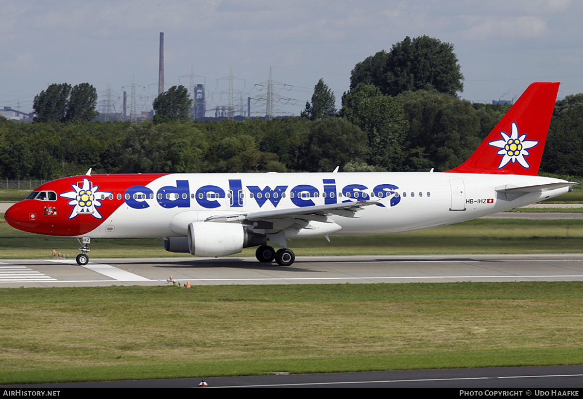 Aircraft Photo of HB-IHZ | Airbus A320-214 | Edelweiss Air | AirHistory.net #400614
