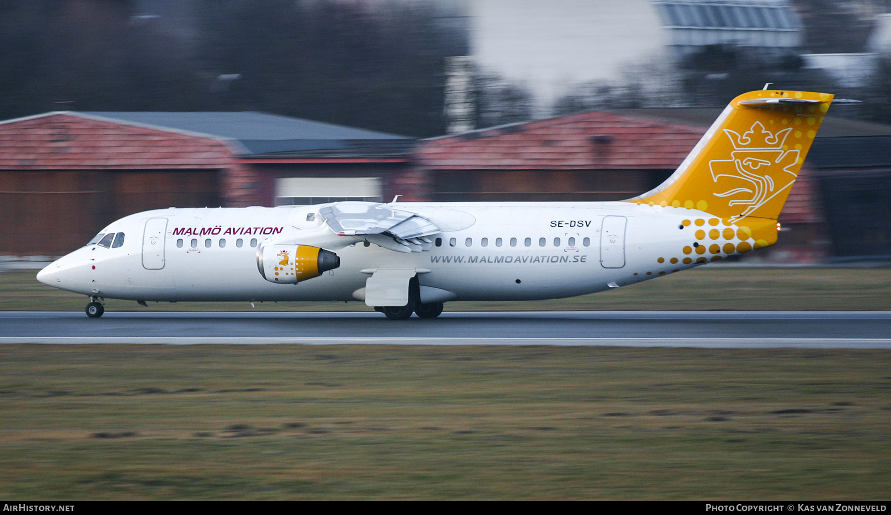 Aircraft Photo of SE-DSV | British Aerospace Avro 146-RJ100 | Malmö Aviation | AirHistory.net #400684