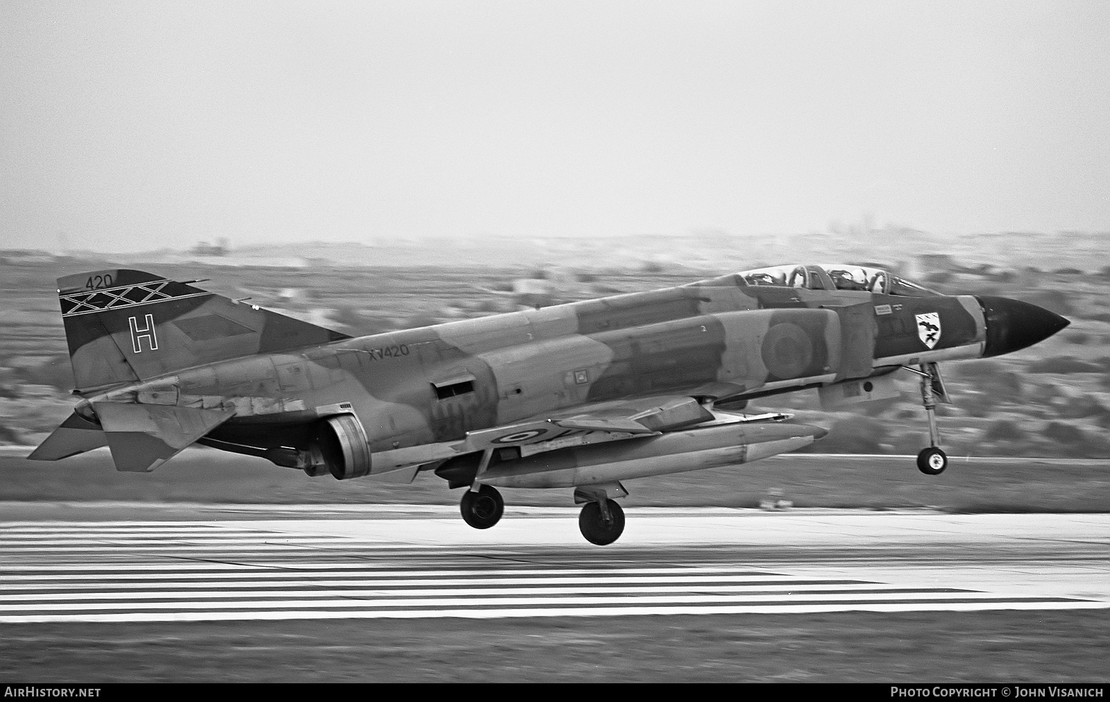 Aircraft Photo of XV420 | McDonnell Douglas F-4M Phantom FGR2 | UK - Air Force | AirHistory.net #400715