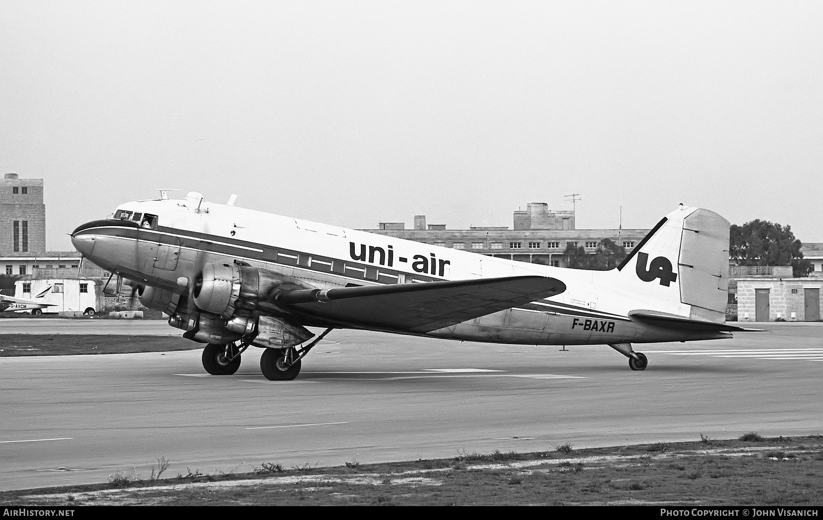 Aircraft Photo of F-BAXR | Douglas DC-3(C) | Uni-Air | AirHistory.net #400717