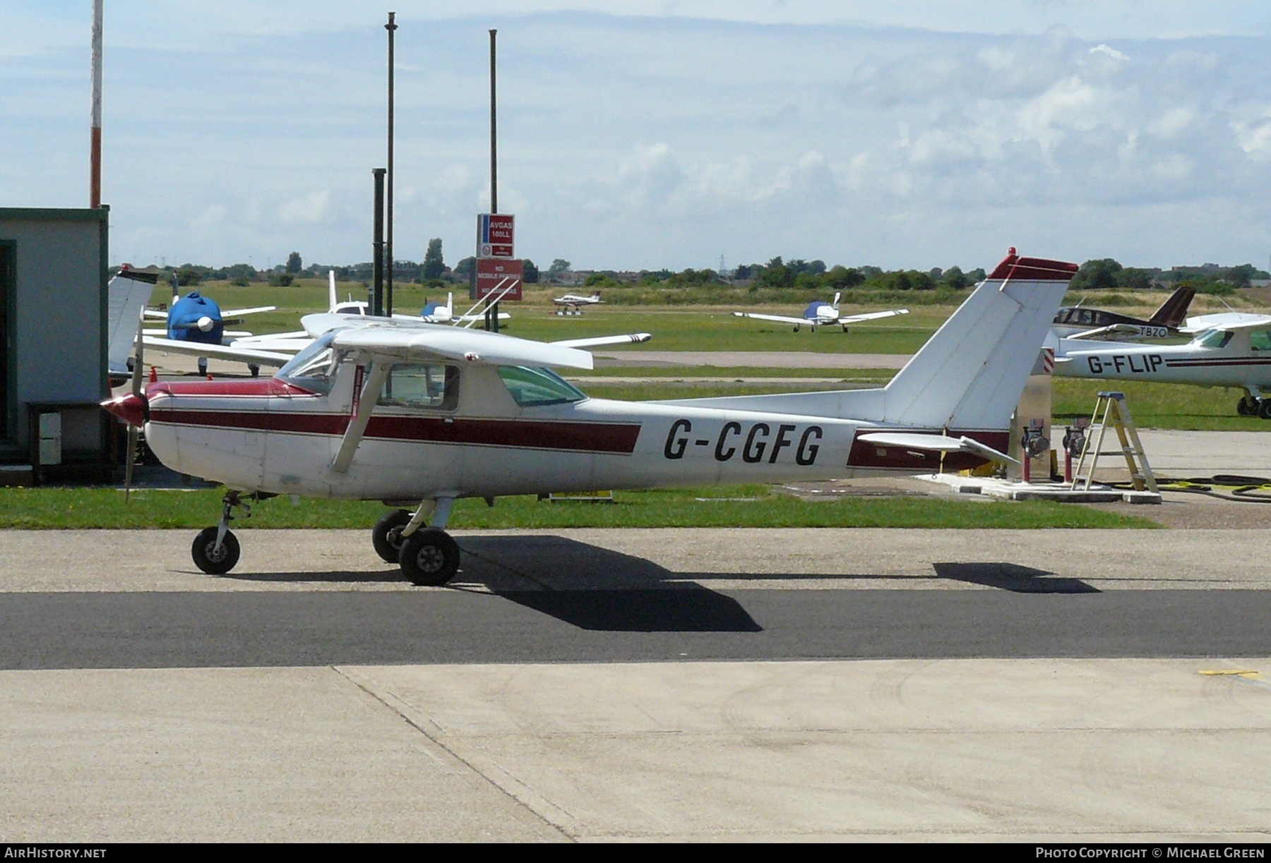 Aircraft Photo of G-CGFG | Cessna 152 | AirHistory.net #400777