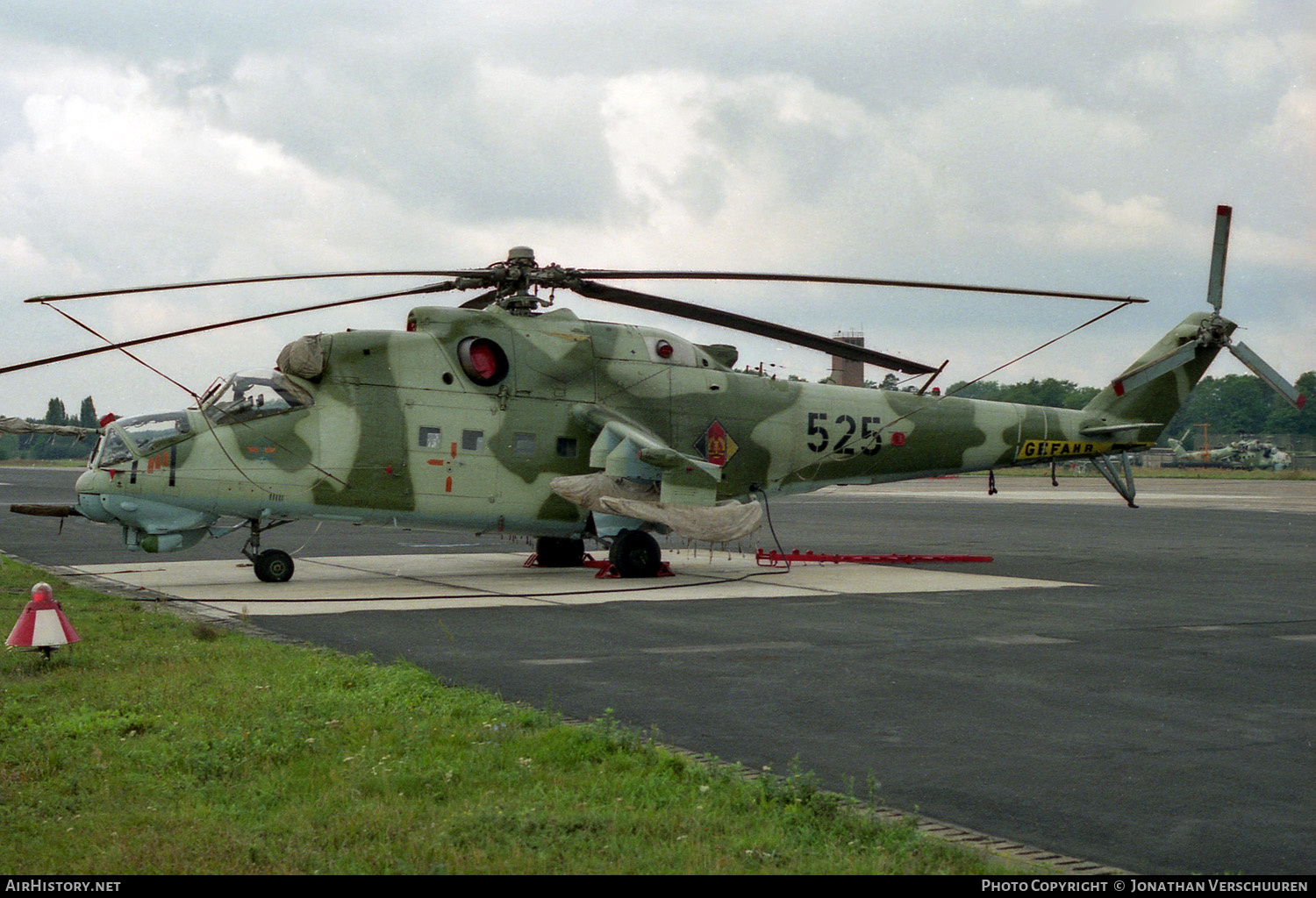 Aircraft Photo of 525 | Mil Mi-24D | East Germany - Air Force | AirHistory.net #400879