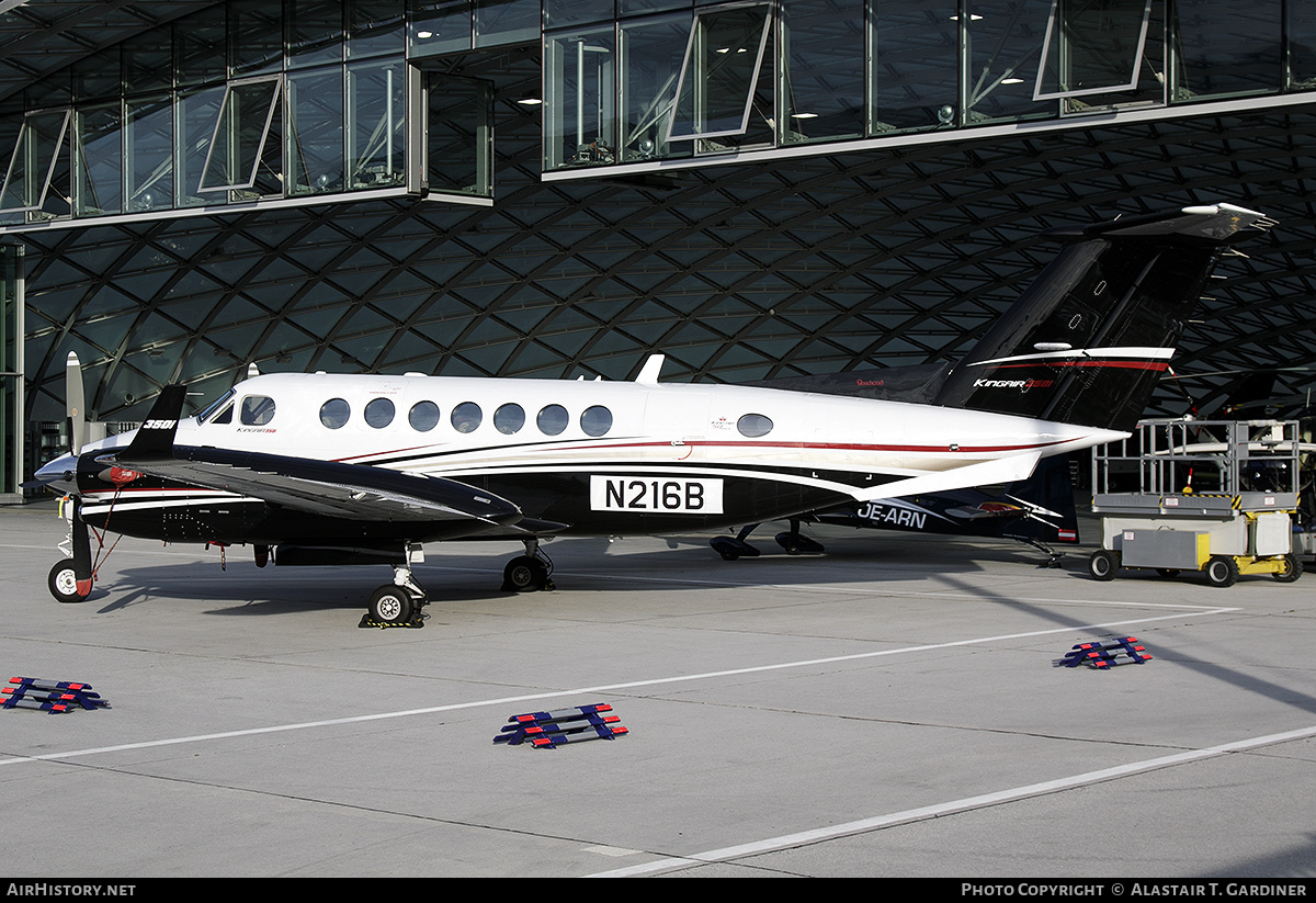 Aircraft Photo of N216B | Beechcraft 350i King Air (B300) | AirHistory.net #400915