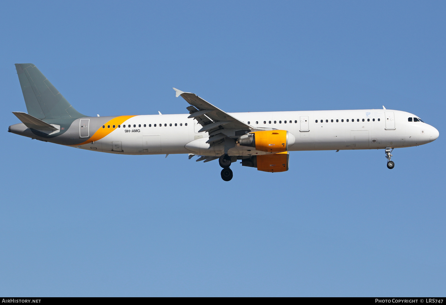 Aircraft Photo of 9H-AMG | Airbus A321-211 | AirHistory.net #401014