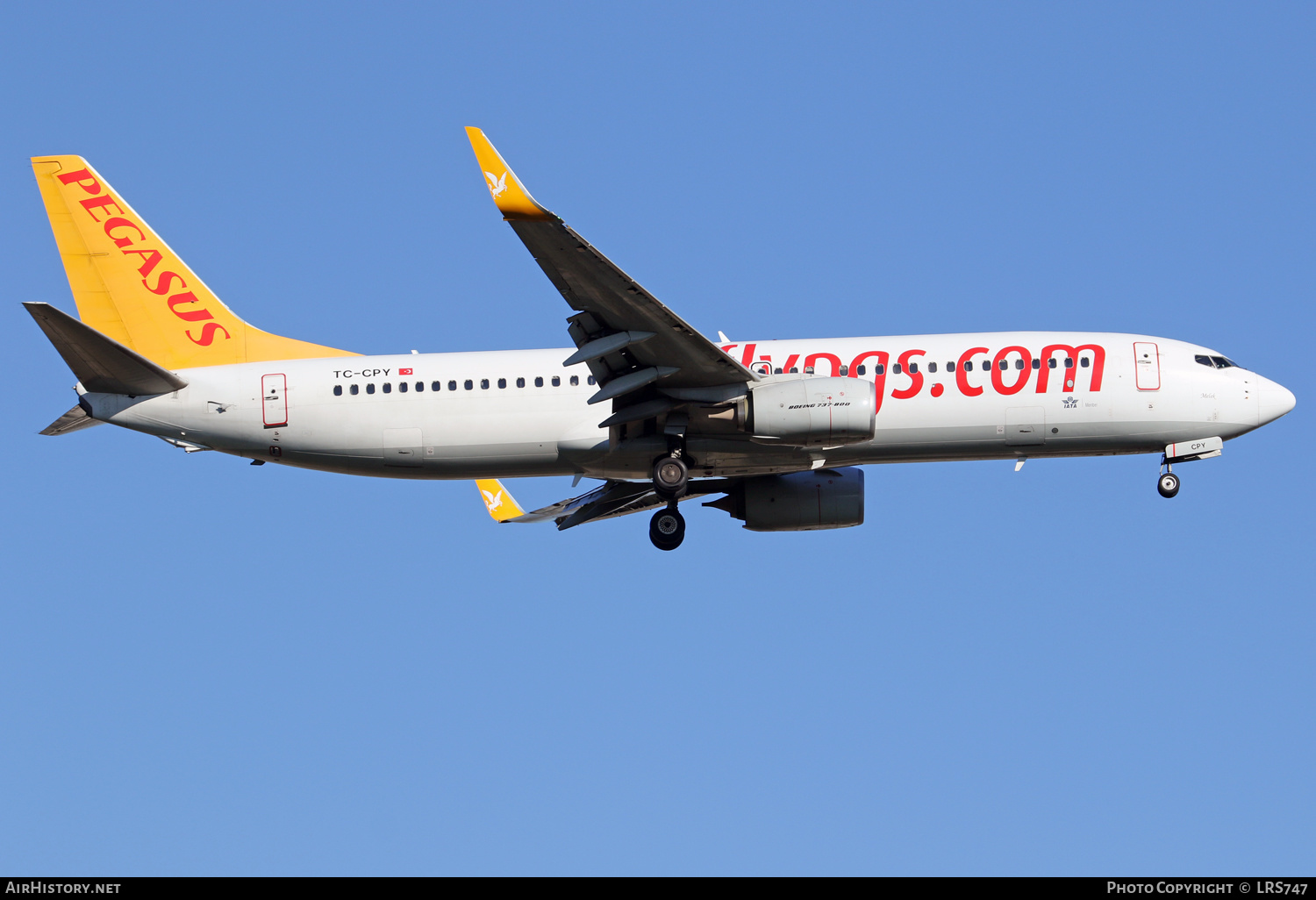 Aircraft Photo of TC-CPY | Boeing 737-8H6 | Pegasus Airlines | AirHistory.net #401016