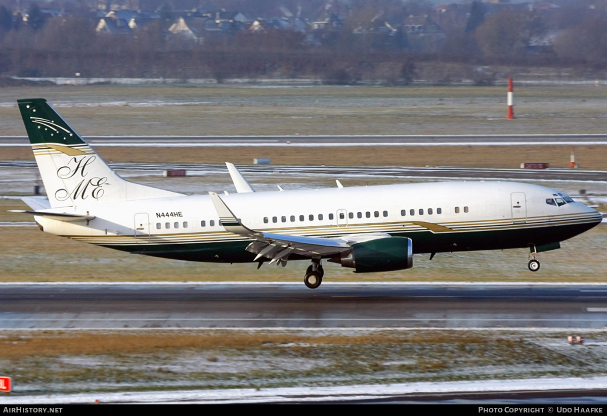 Aircraft Photo of N444HE | Boeing 737-39A | AirHistory.net #401045