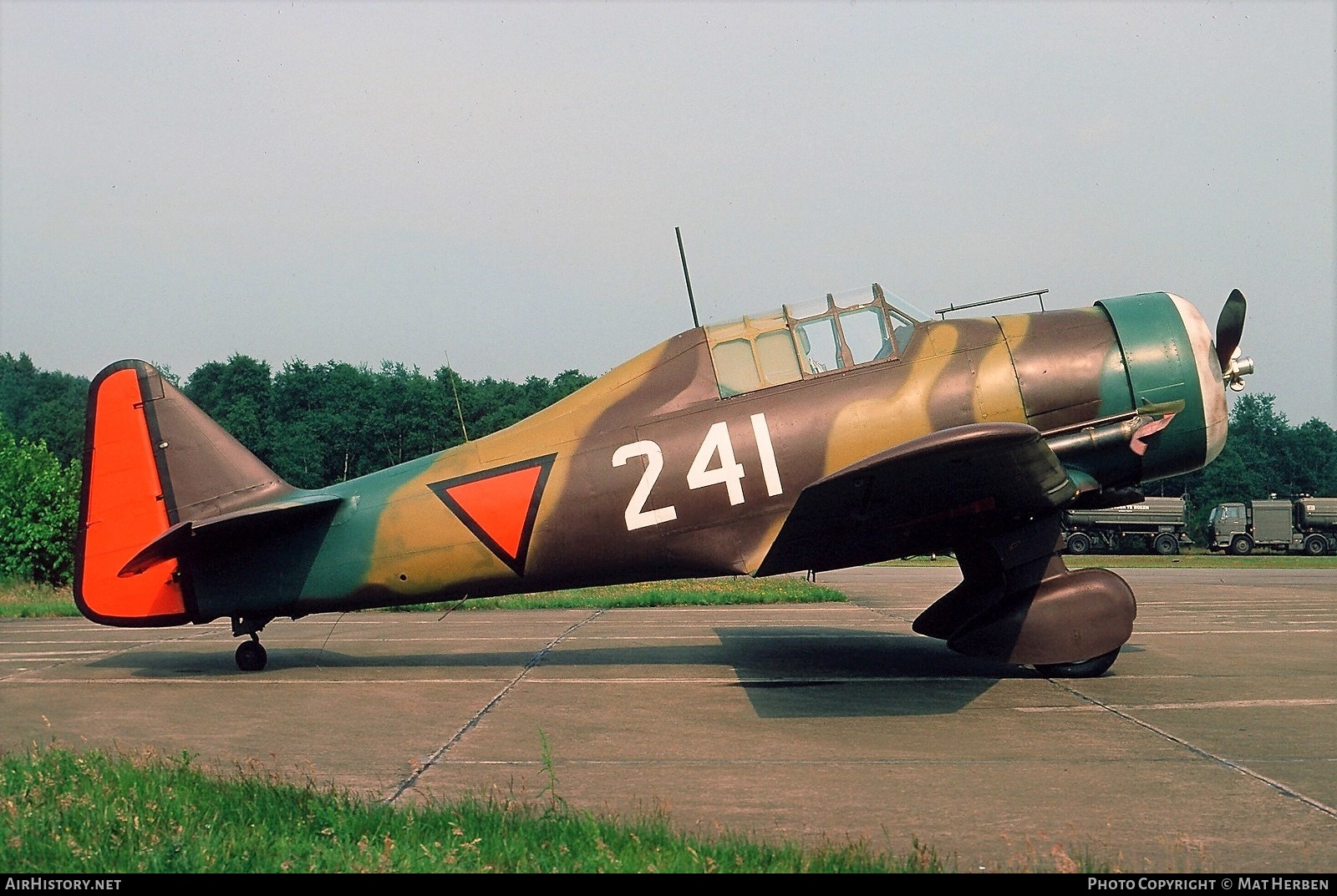 Aircraft Photo of PH-IIB / 241 | North American AT-16 Harvard IIB | Netherlands - Air Force | AirHistory.net #401048