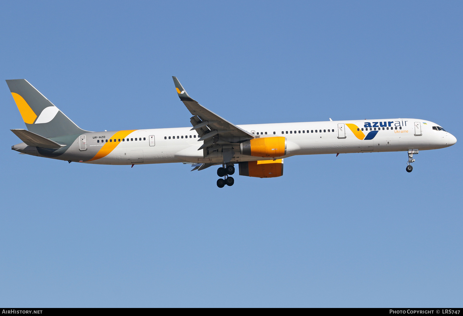 Aircraft Photo of UR-AZO | Boeing 757-3CQ | Azur Air Ukraine | AirHistory.net #401060