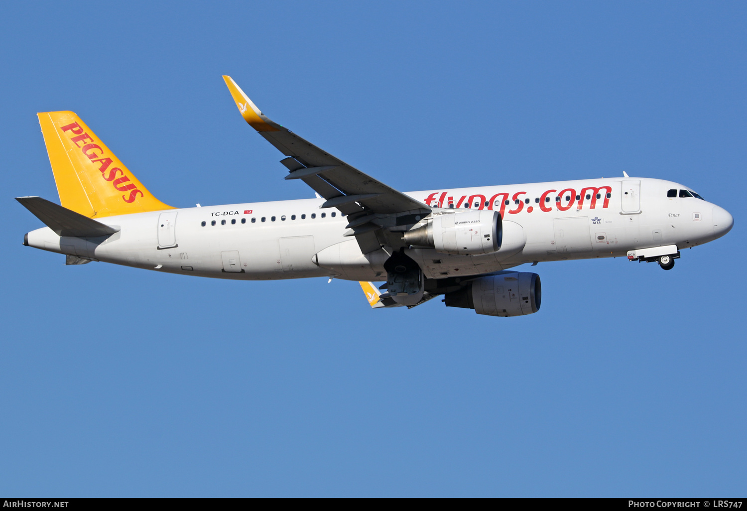 Aircraft Photo of TC-DCA | Airbus A320-214 | Pegasus Airlines | AirHistory.net #401211
