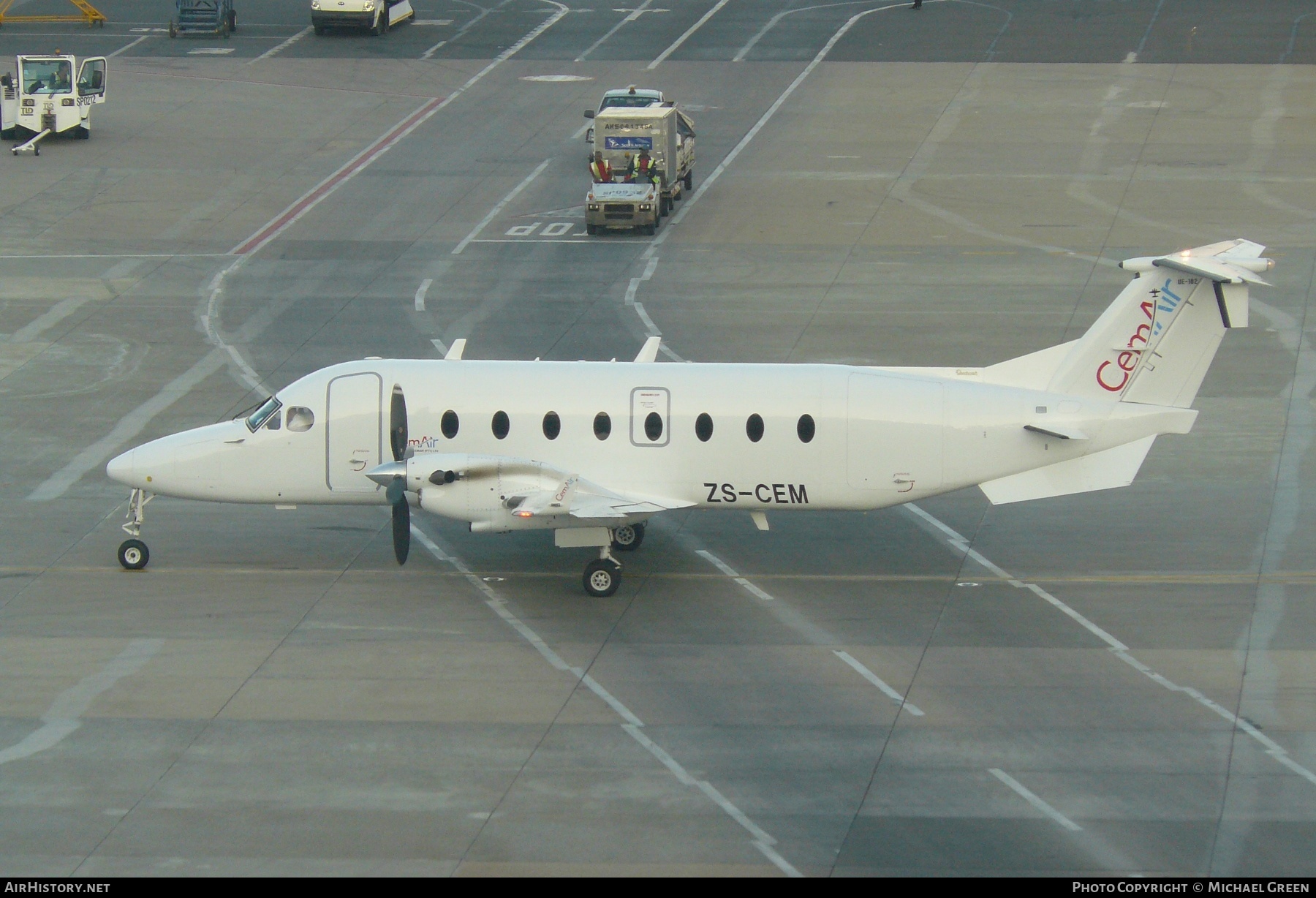 Aircraft Photo of ZS-CEM | Beech 1900D | CemAir | AirHistory.net #401268