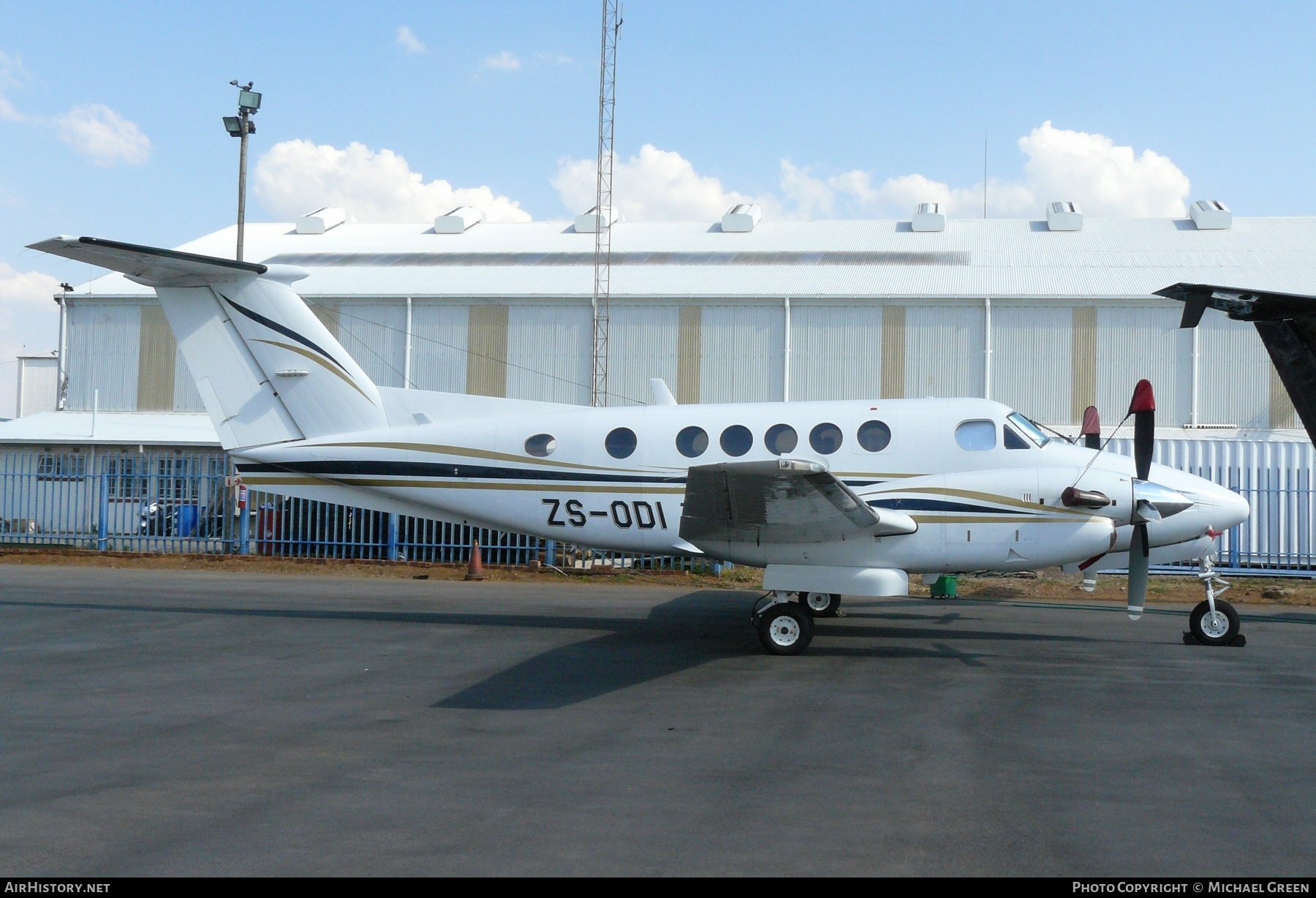 Aircraft Photo of ZS-ODI | Raytheon B200 King Air | AirHistory.net #401304