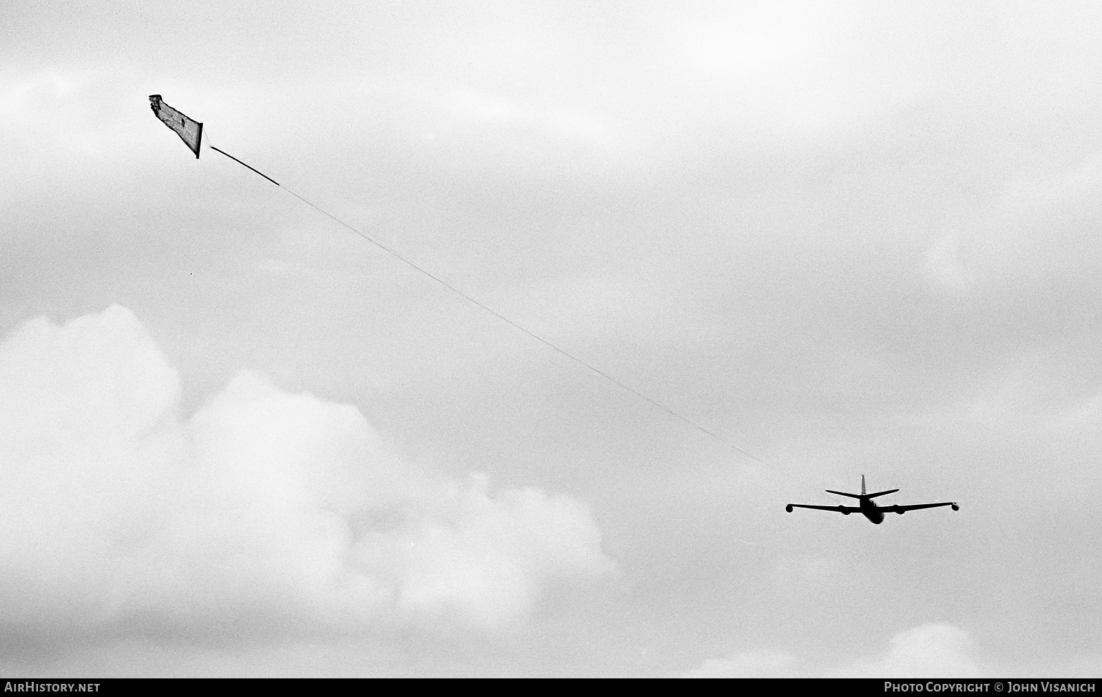 Aircraft Photo of WD948 | English Electric Canberra B2 | UK - Air Force | AirHistory.net #401349