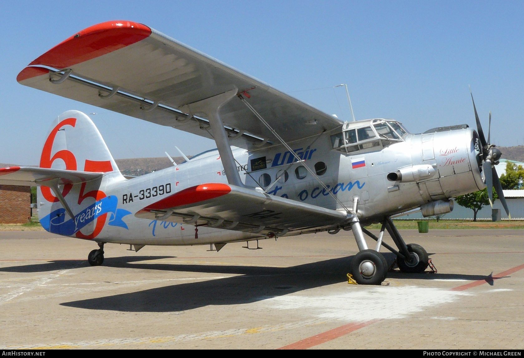 Aircraft Photo of RA-33390 | Antonov An-2R | UTair Cargo | AirHistory.net #401353