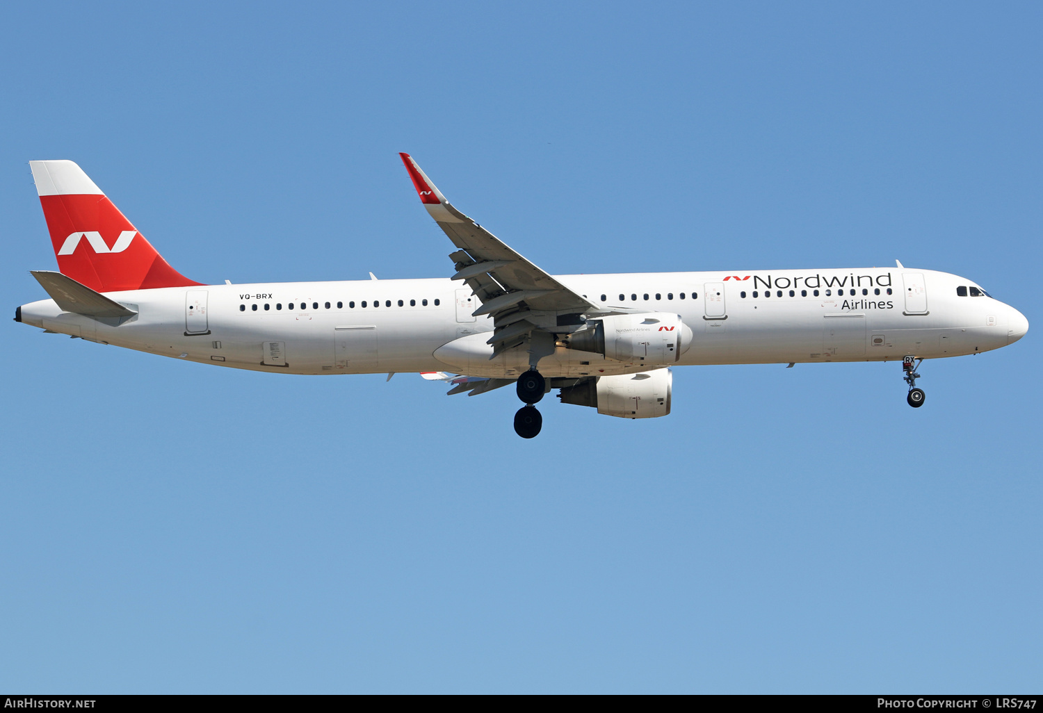 Aircraft Photo of VQ-BRX | Airbus A321-211 | Nordwind Airlines | AirHistory.net #401399