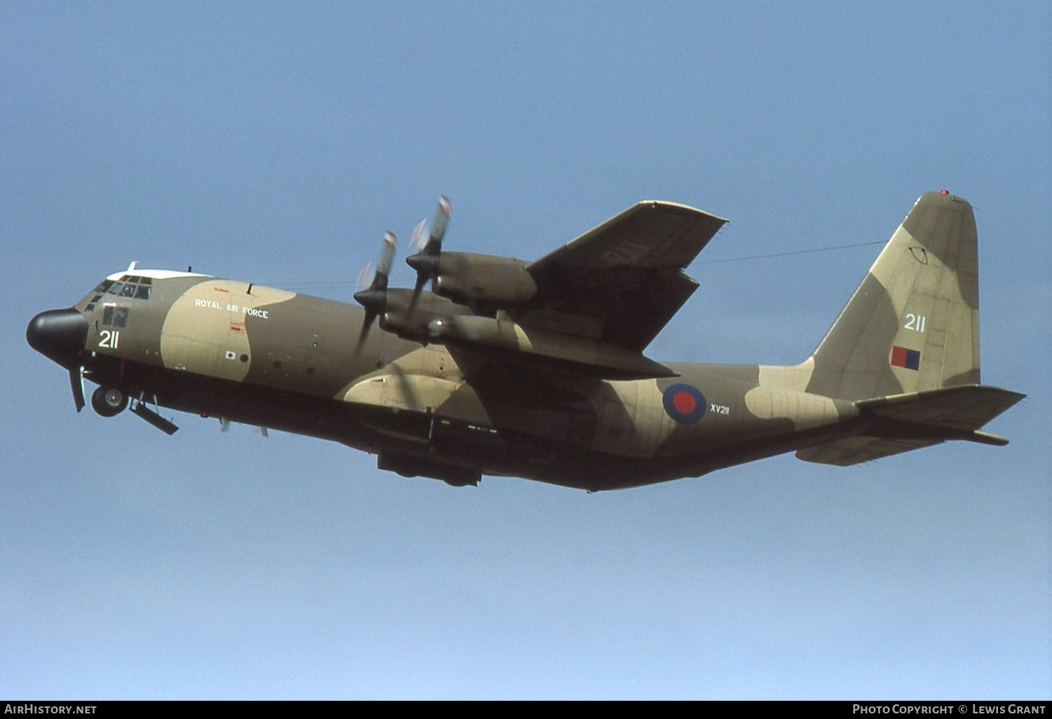 Aircraft Photo of XV211 | Lockheed C-130K Hercules C1 (L-382) | UK - Air Force | AirHistory.net #401427