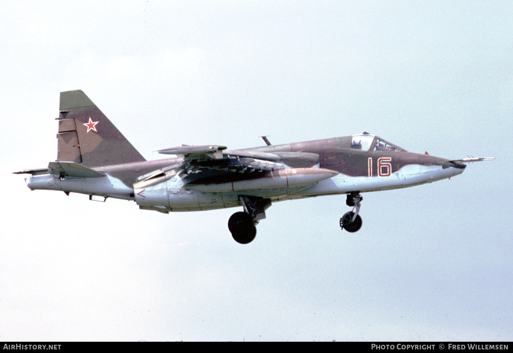 Aircraft Photo of 16 red | Sukhoi Su-25 | Soviet Union - Air Force | AirHistory.net #401437