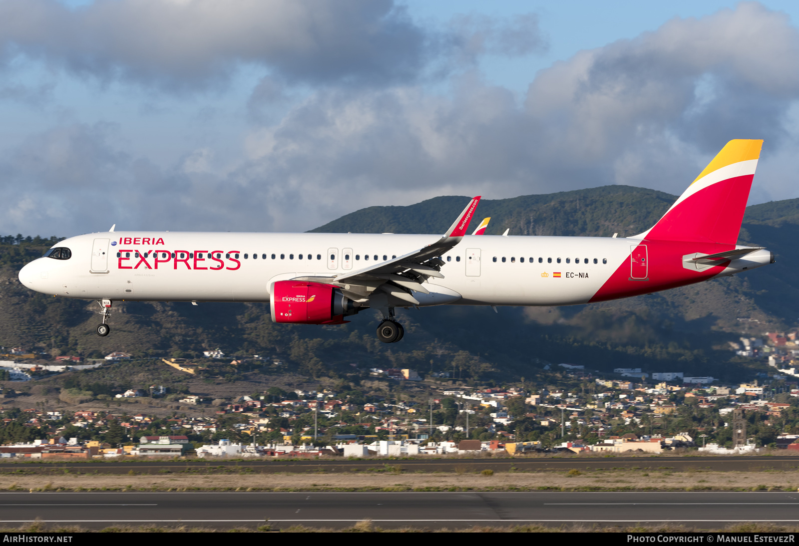 Aircraft Photo of EC-NIA | Airbus A321-251NX | Iberia Express | AirHistory.net #401471