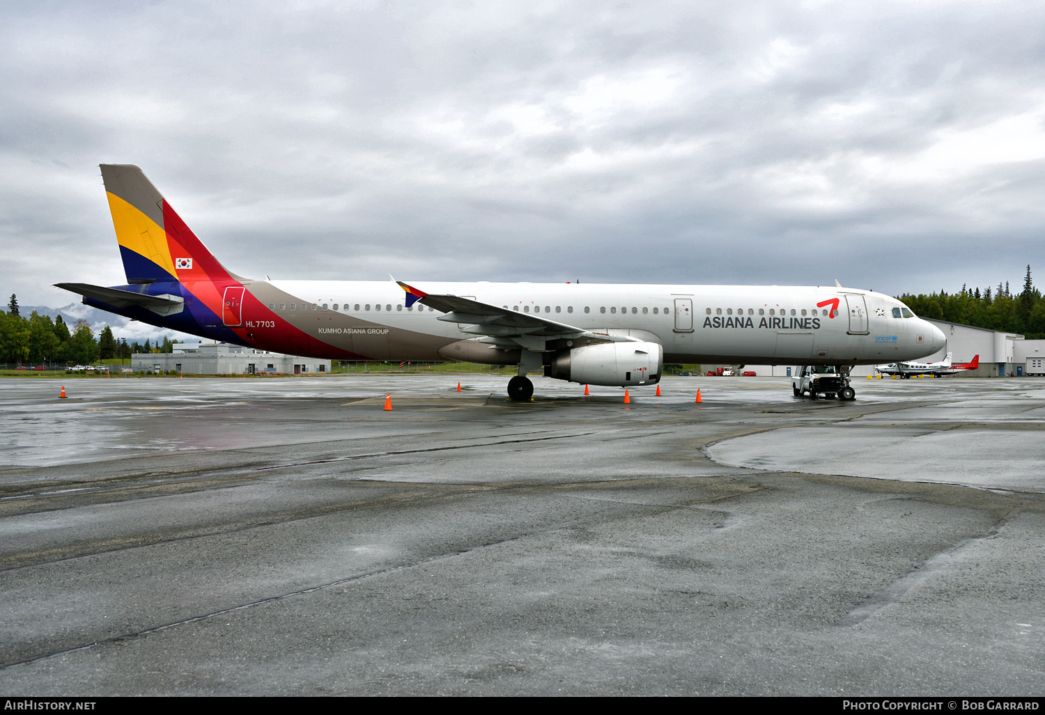 Aircraft Photo of HL7703 | Airbus A321-131 | Asiana Airlines | AirHistory.net #401489