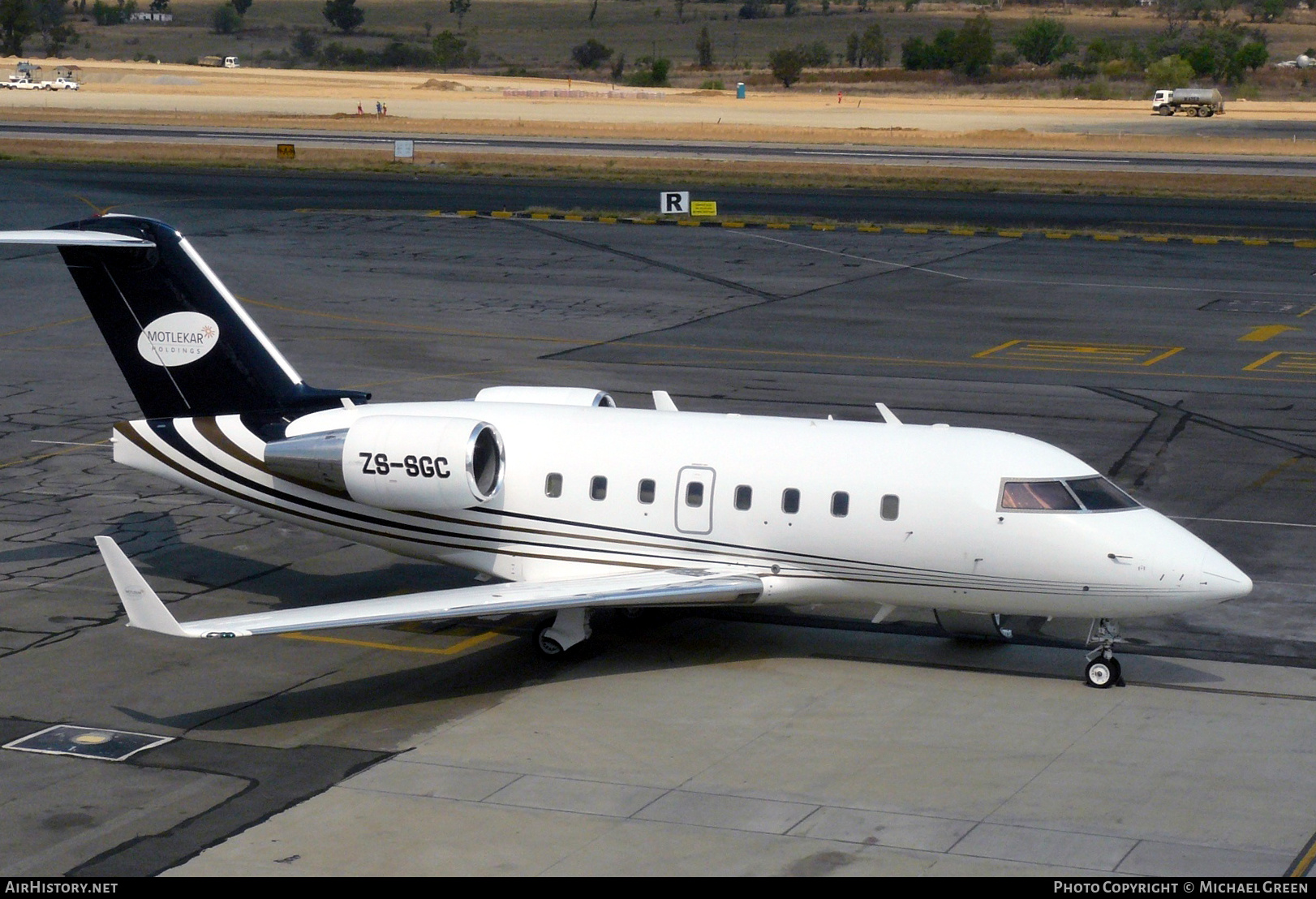 Aircraft Photo of ZS-SGC | Canadair Challenger 601-3A (CL-600-2B16) | Motlekar Holdings | AirHistory.net #401491