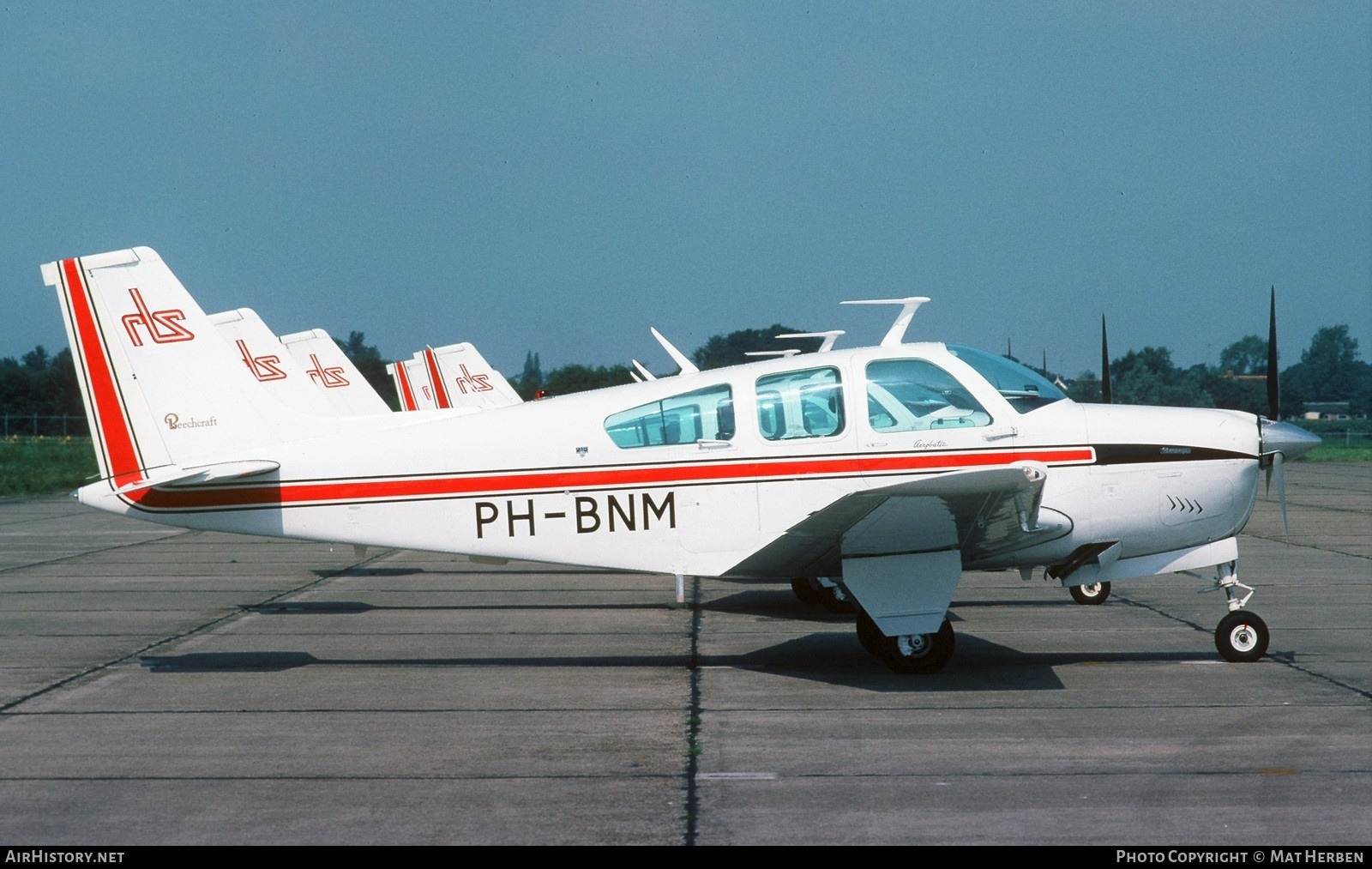Aircraft Photo of PH-BNM | Beech F33C Bonanza | Rijksluchtvaartschool - RLS | AirHistory.net #401546