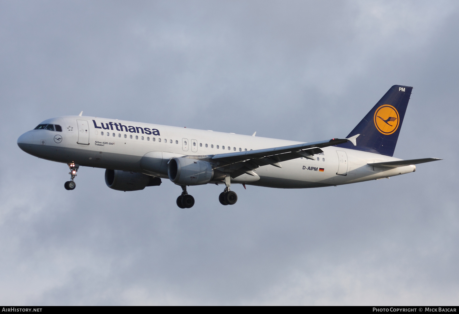 Aircraft Photo of D-AIPM | Airbus A320-211 | Lufthansa | AirHistory.net #401559