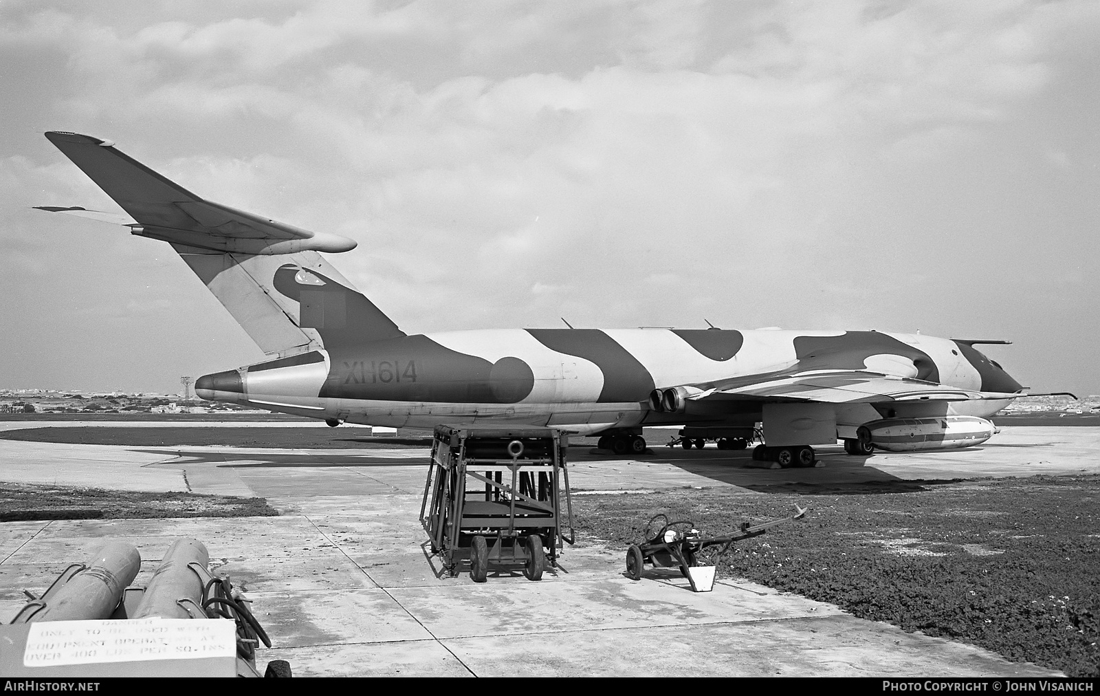 Aircraft Photo of XH614 | Handley Page HP-80 Victor K1 | UK - Air Force | AirHistory.net #401698