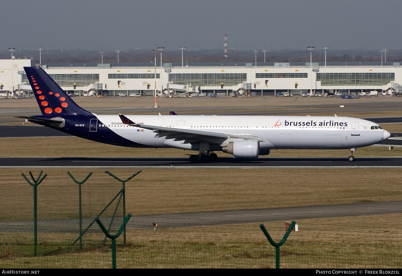 Aircraft Photo of OO-SFW | Airbus A330-322 | Brussels Airlines | AirHistory.net #401762