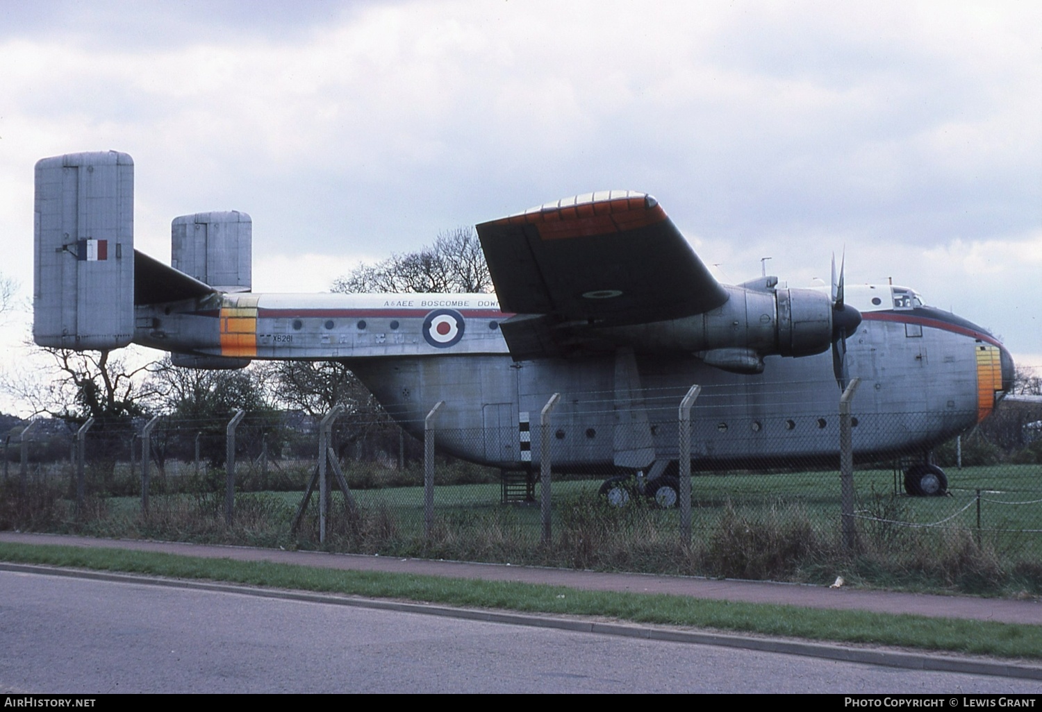 Aircraft Photo of XB261 | Blackburn B-101 Beverley C1 | UK - Air Force | AirHistory.net #401845