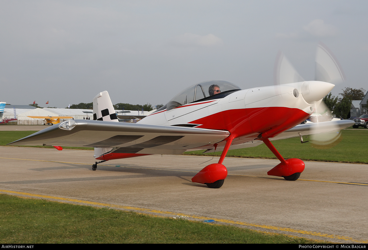 Aircraft Photo of G-IIDD | Van's RV-8 | AirHistory.net #401848
