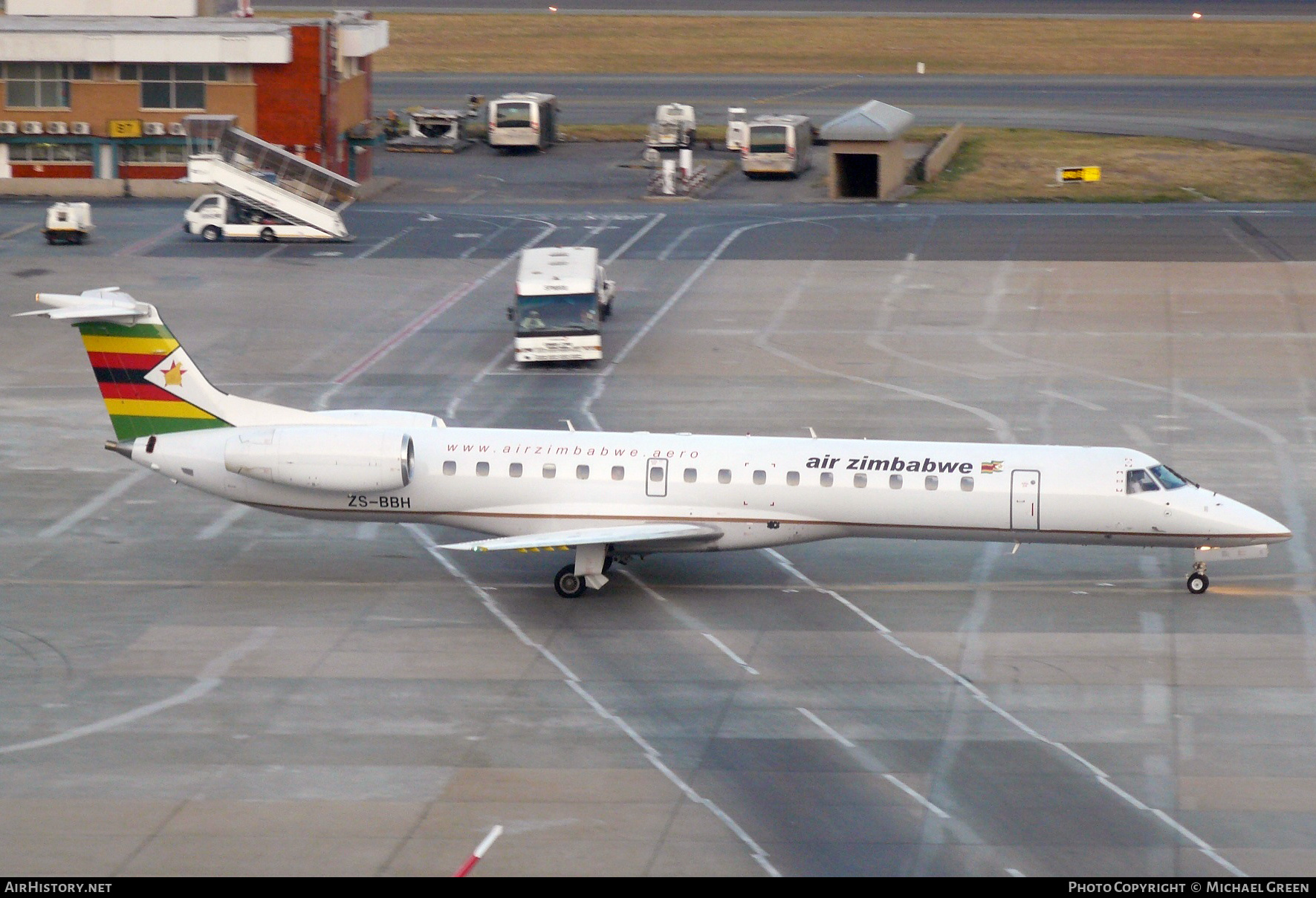 Aircraft Photo of ZS-BBH | Embraer ERJ-145LR (EMB-145LR) | Air Zimbabwe | AirHistory.net #401861