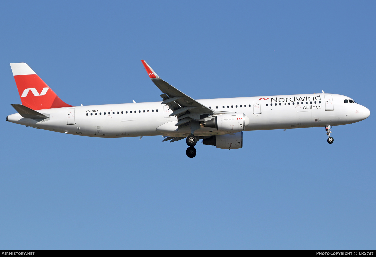 Aircraft Photo of VQ-BRY | Airbus A321-211 | Nordwind Airlines | AirHistory.net #401910