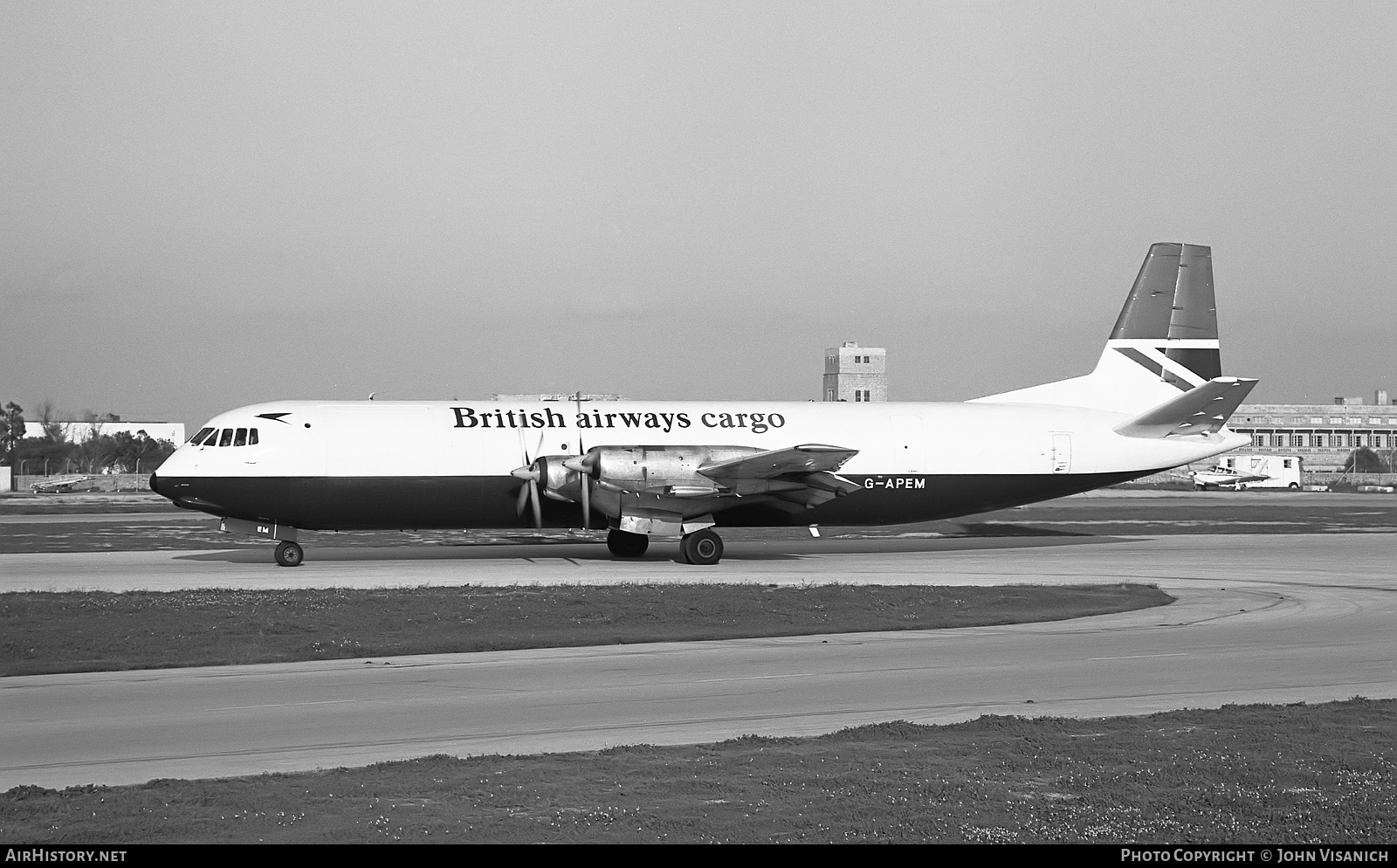 Aircraft Photo of G-APEM | Vickers 953C Merchantman | British Airways Cargo | AirHistory.net #401997