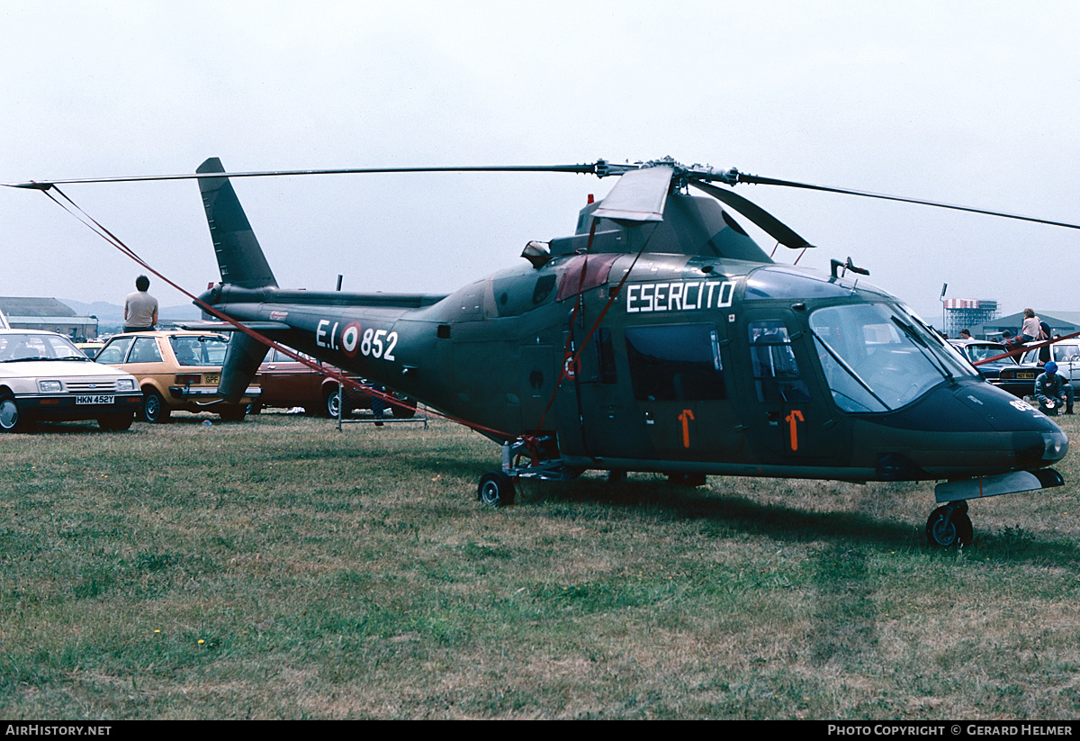 Aircraft Photo of MM81011 | Agusta A-109A | Italy - Army | AirHistory.net #402092