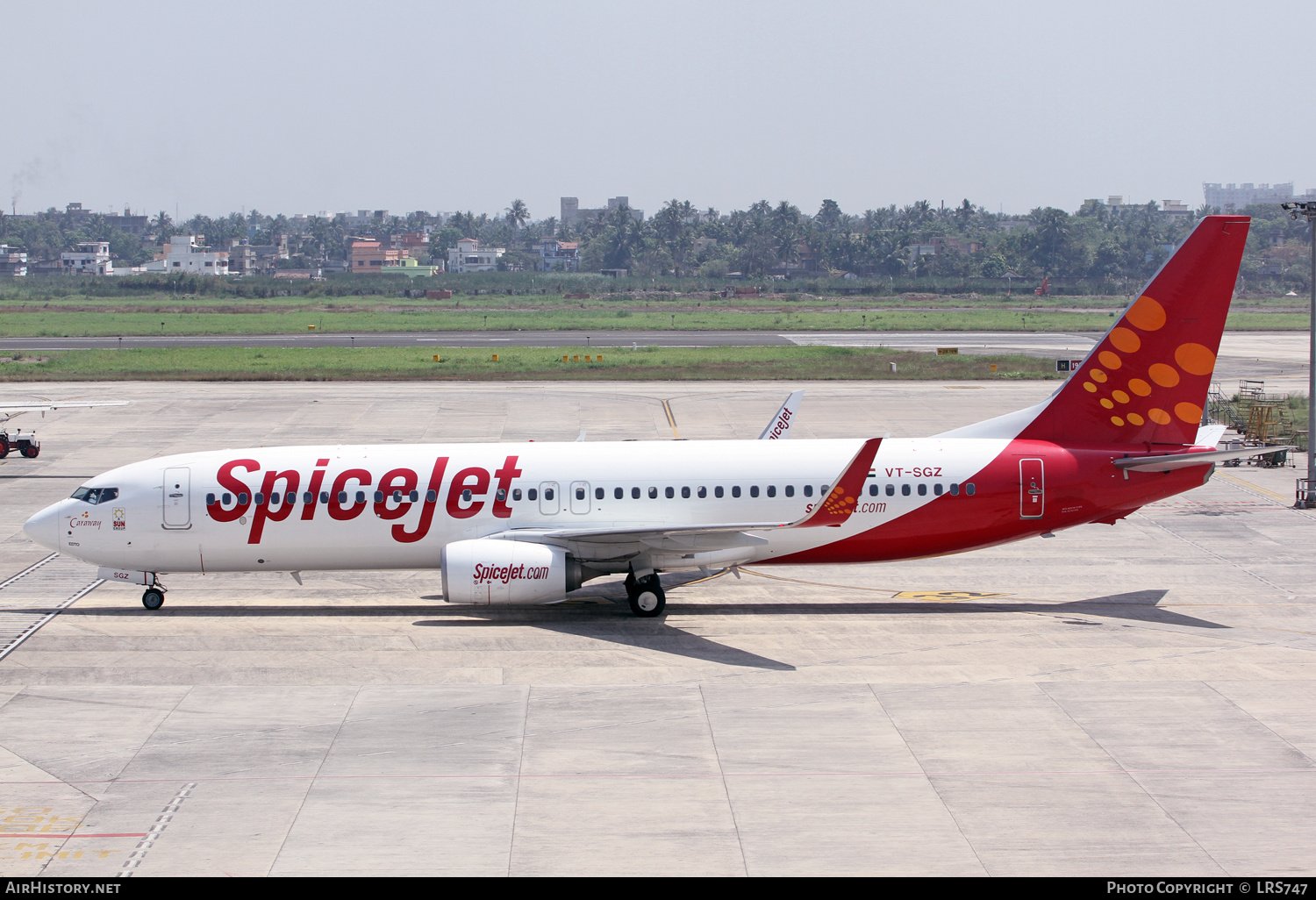 Aircraft Photo of VT-SGZ | Boeing 737-8GJ | SpiceJet | AirHistory.net #402100