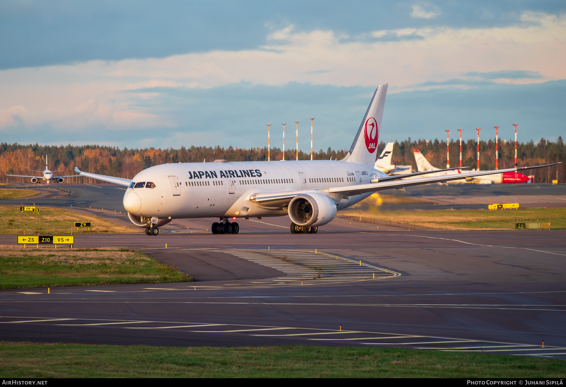 Aircraft Photo of JA861J | Boeing 787-9 Dreamliner | Japan Airlines - JAL | AirHistory.net #402183