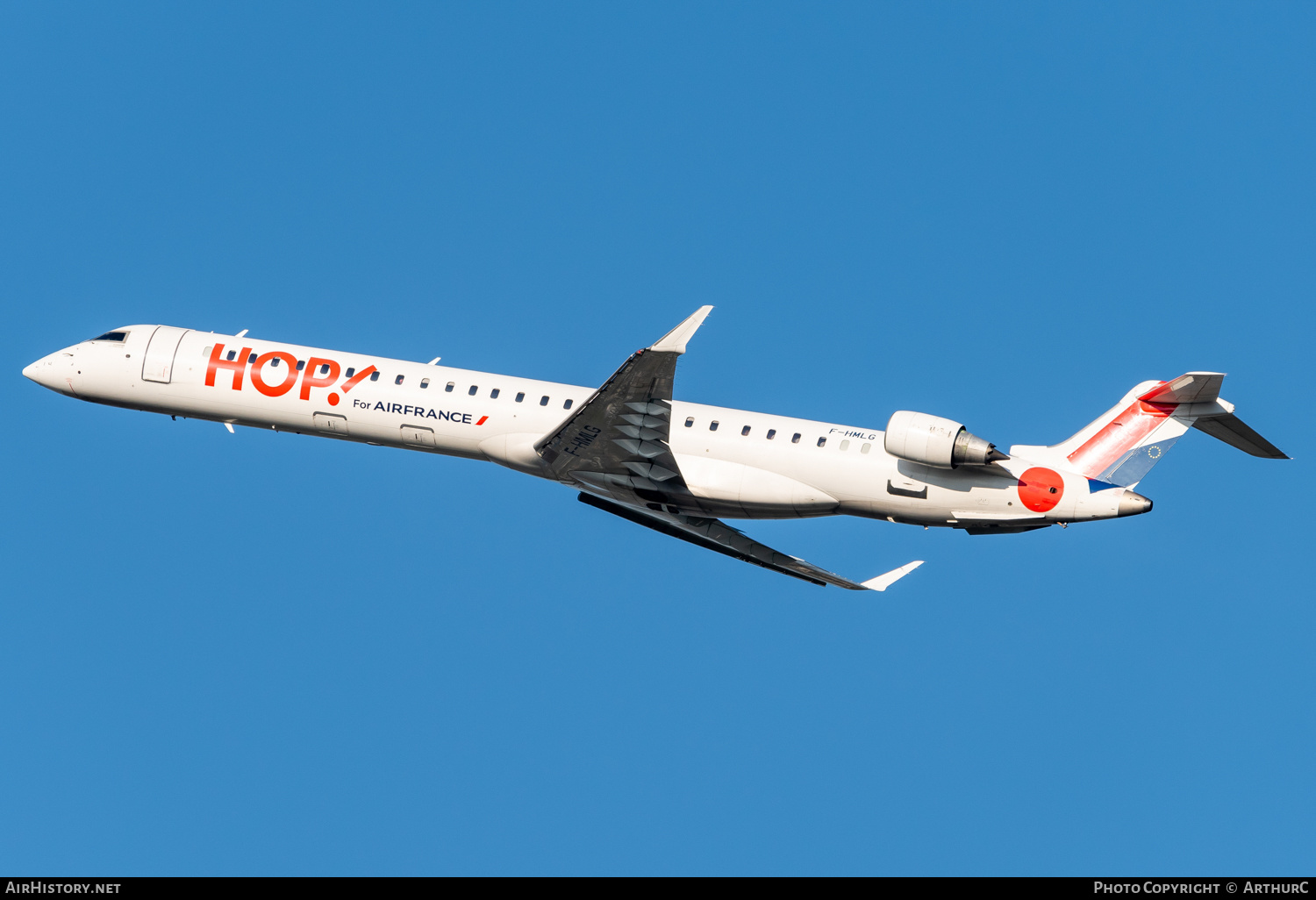 Aircraft Photo of F-HMLG | Bombardier CRJ-1000EL NG (CL-600-2E25) | Hop! | AirHistory.net #402218
