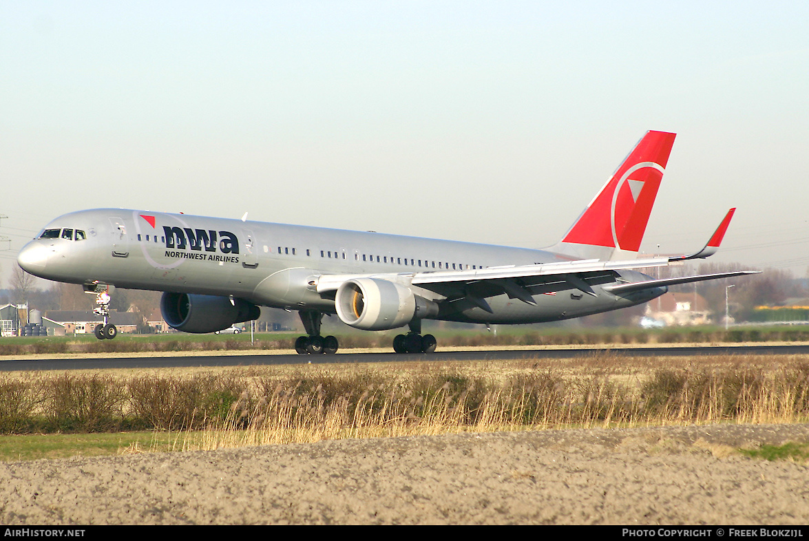 Aircraft Photo of N535US | Boeing 757-251 | Northwest Airlines | AirHistory.net #402302