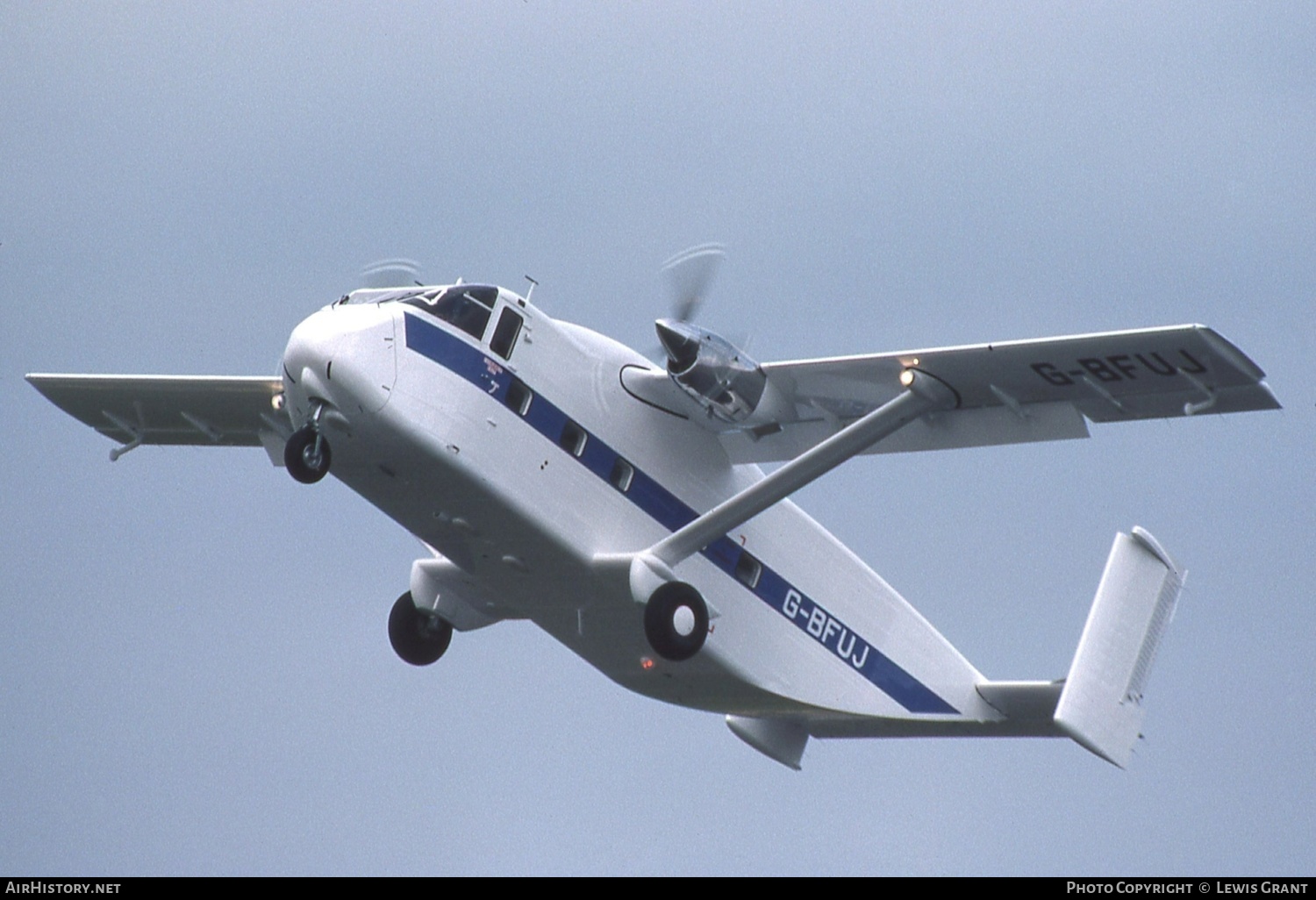 Aircraft Photo of G-BFUJ | Short SC.7 Skyvan 3M-100 | AirHistory.net #402370