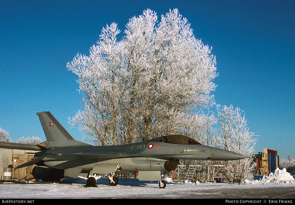 Aircraft Photo of E-183 | General Dynamics F-16A Fighting Falcon | Denmark - Air Force | AirHistory.net #402427