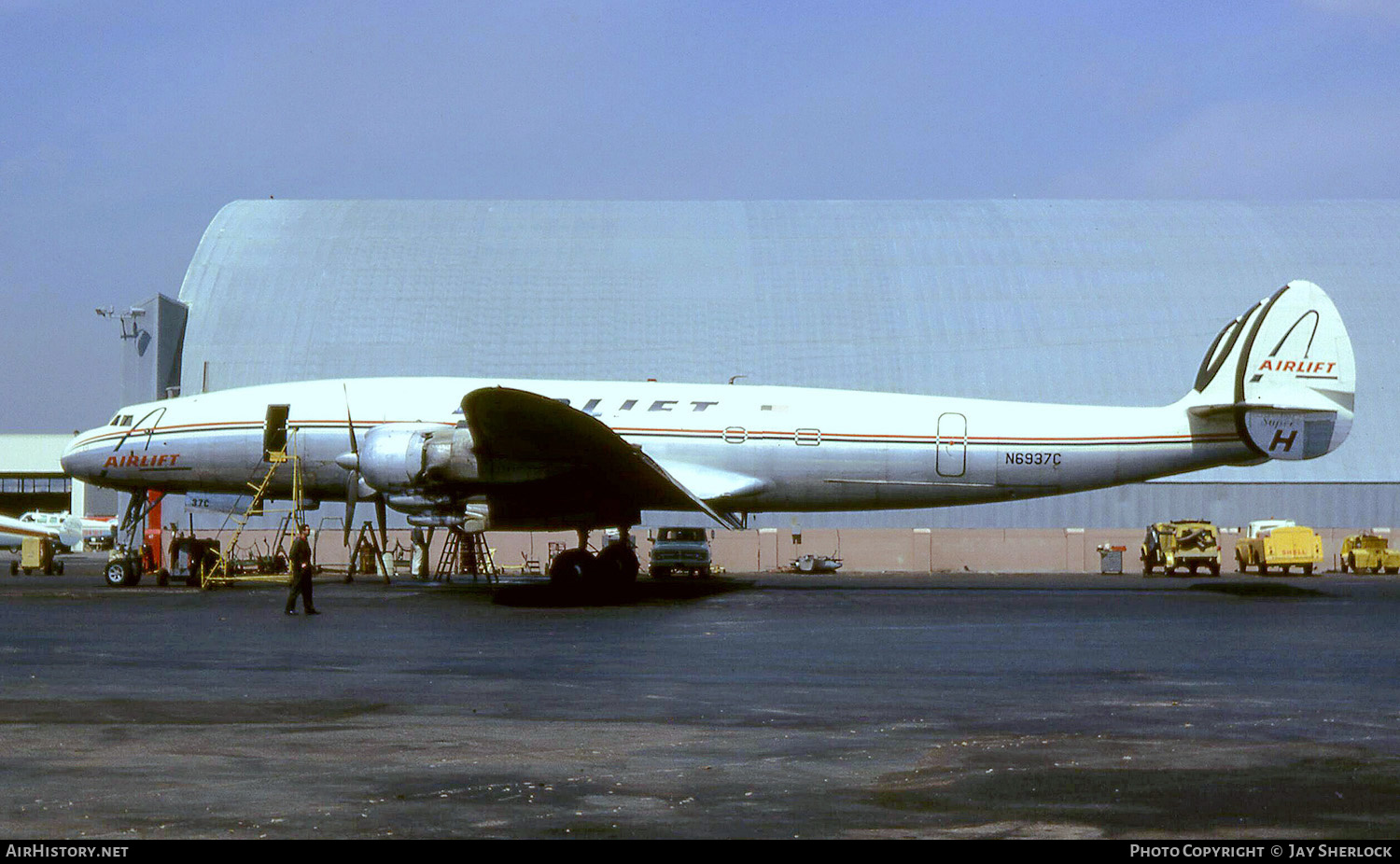 Aircraft Photo of N6937C | Lockheed L-1049H Super Constellation | Airlift International | AirHistory.net #402539