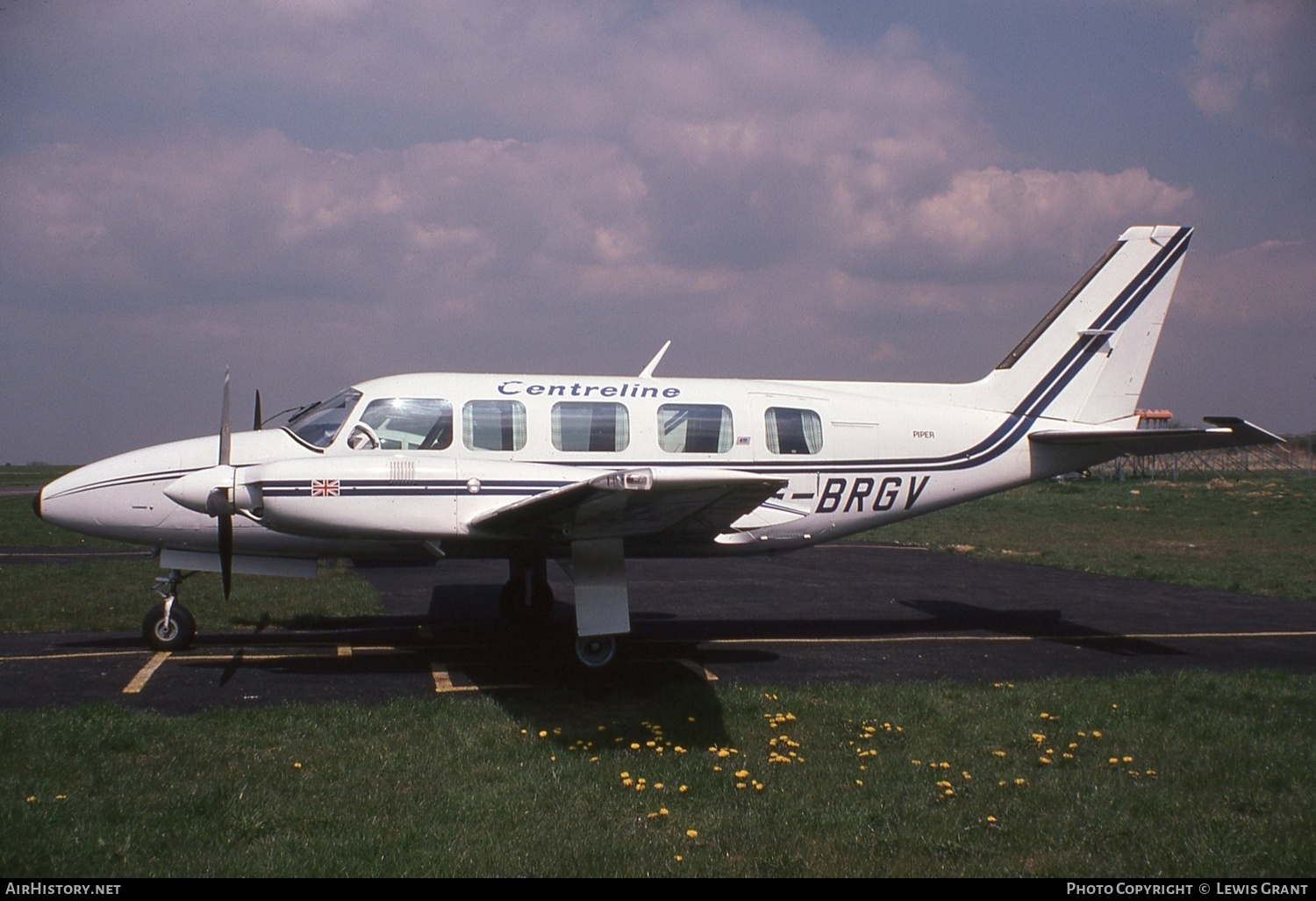Aircraft Photo of G-BRGV | Piper PA-31-350 Navajo Chieftain | Centreline Air Services | AirHistory.net #402541